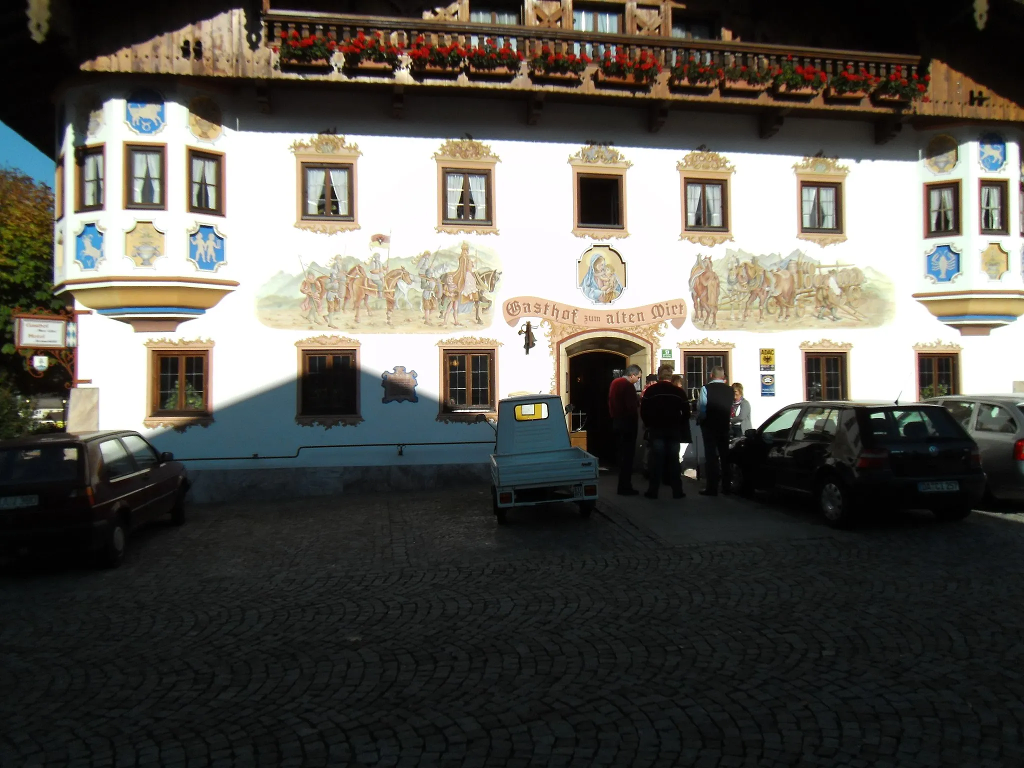 Photo showing: Bernau am Chiemsee, Traditionsgaststätte "Gasthof zum alten Wirt".