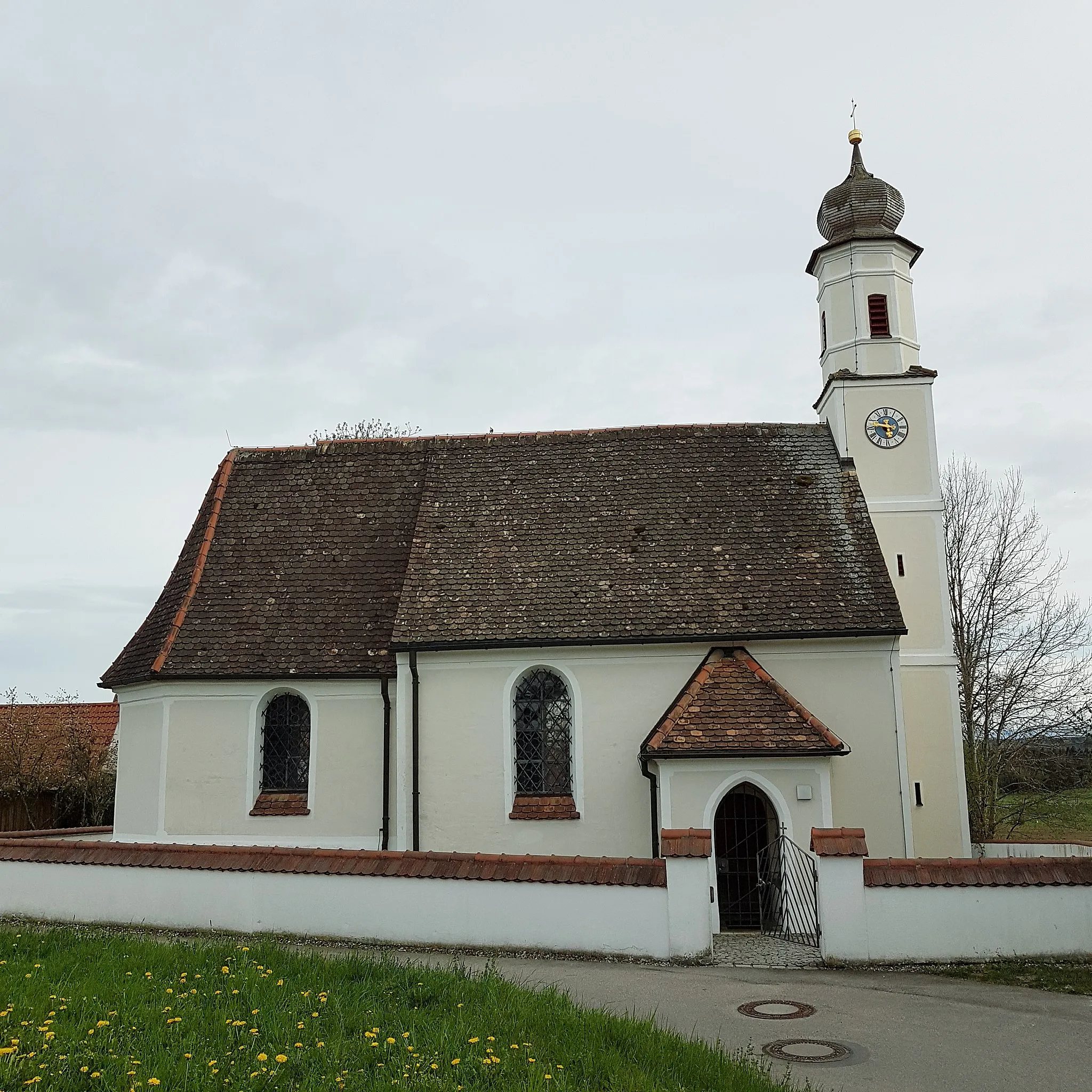 Photo showing: Pflaumdorf, Kirche St. Georg