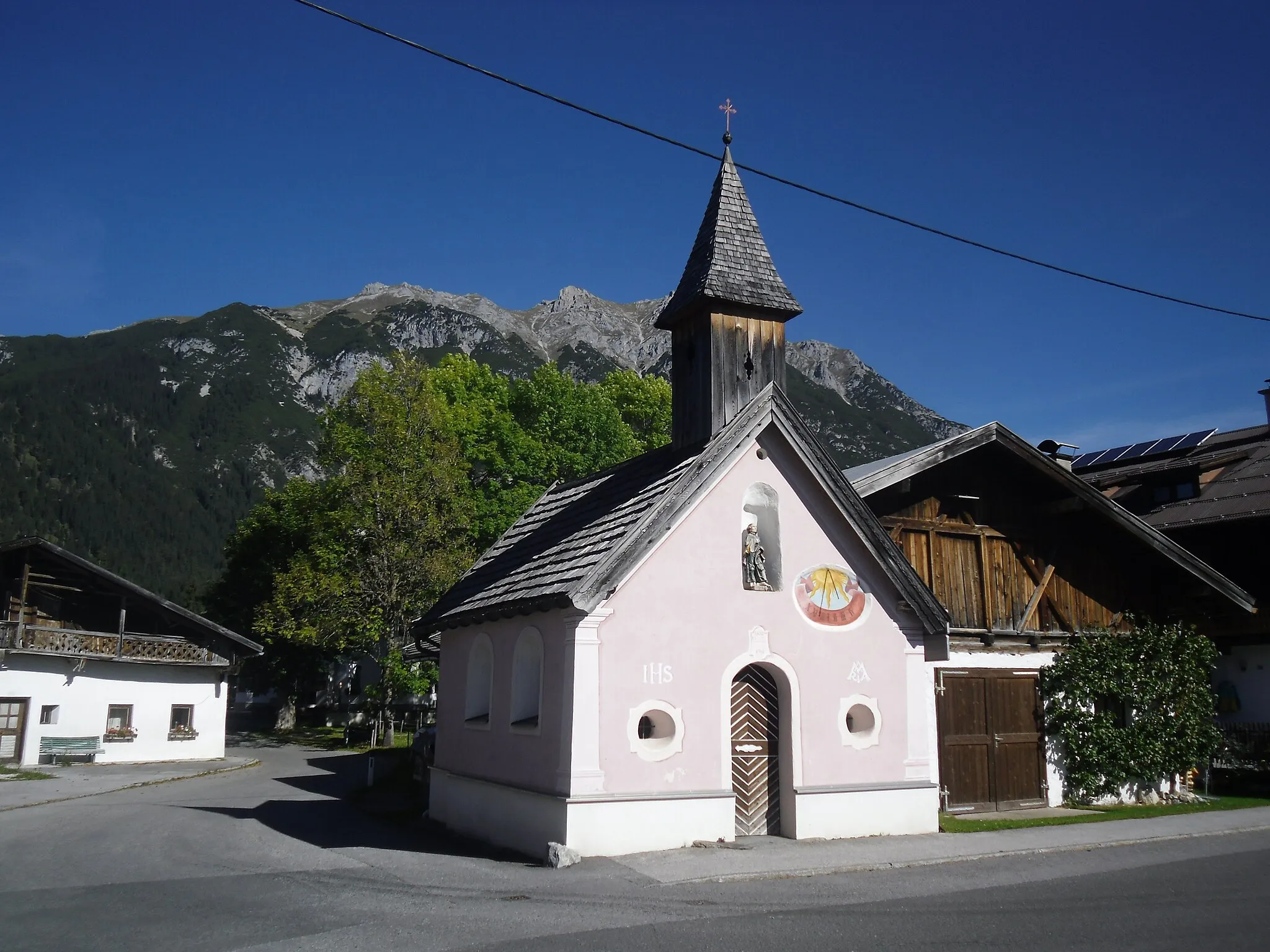 Photo showing: Ortskapelle