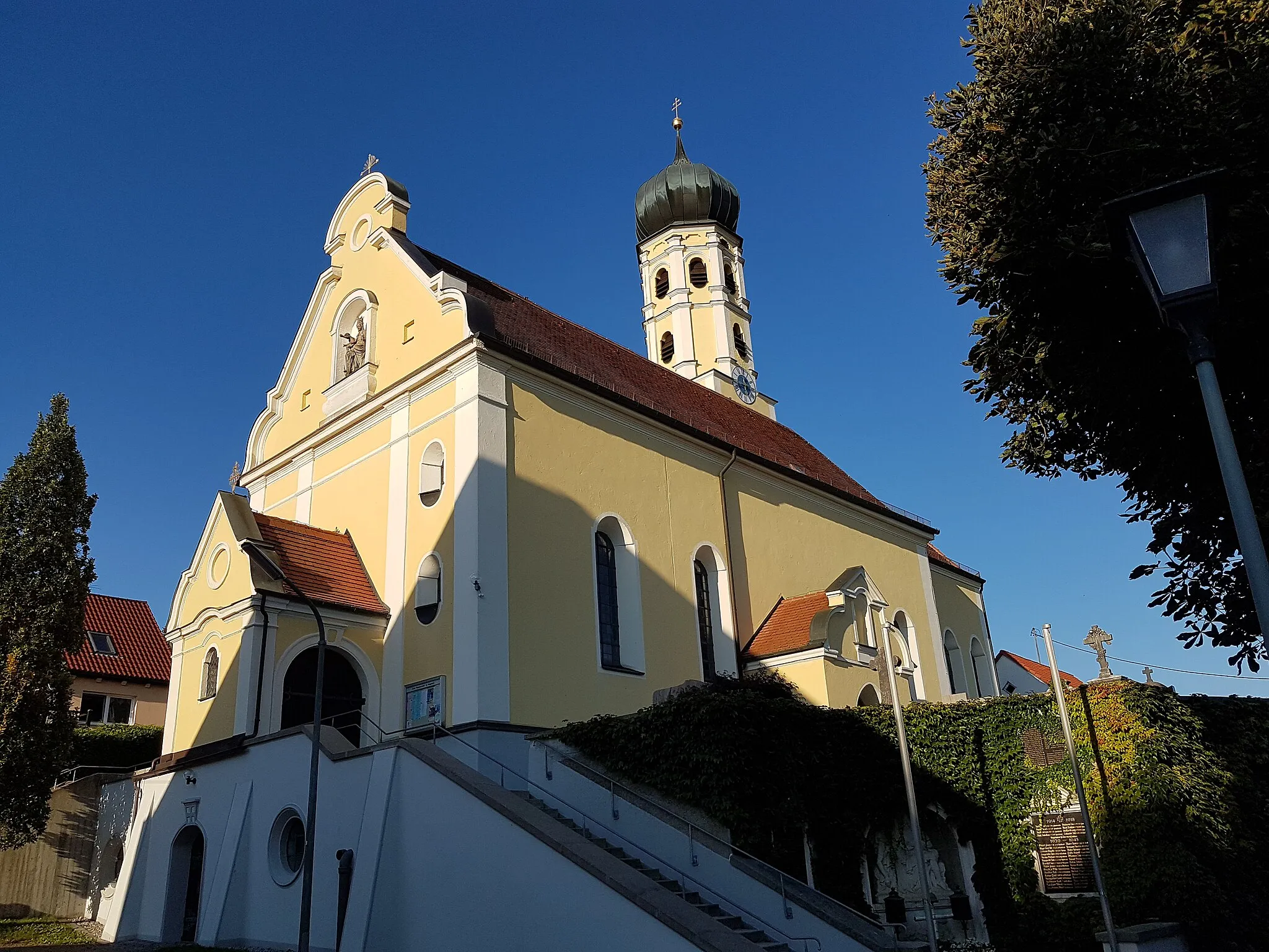Photo showing: Günzlhofen (Oberschweinbach), Pfarrkirche St