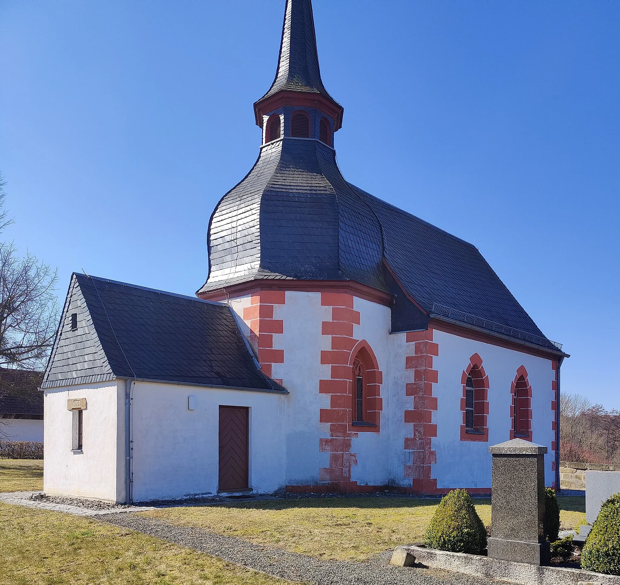 Photo showing: Evangelisch-lutherische Dreifaltigkeitskirche Hain, Markt Küps, Oberfranken, Bayern, Deutschland