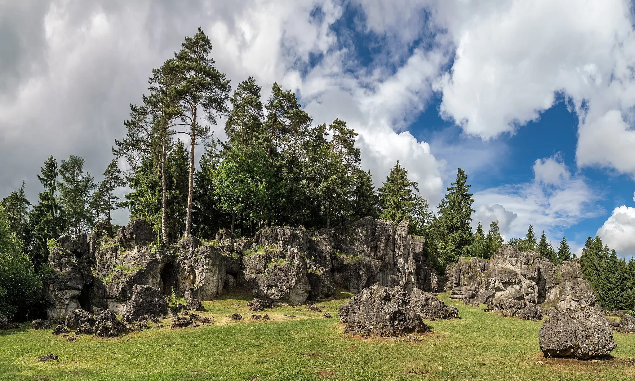 Photo showing: Kemitzenstein in Franconian Switzerland