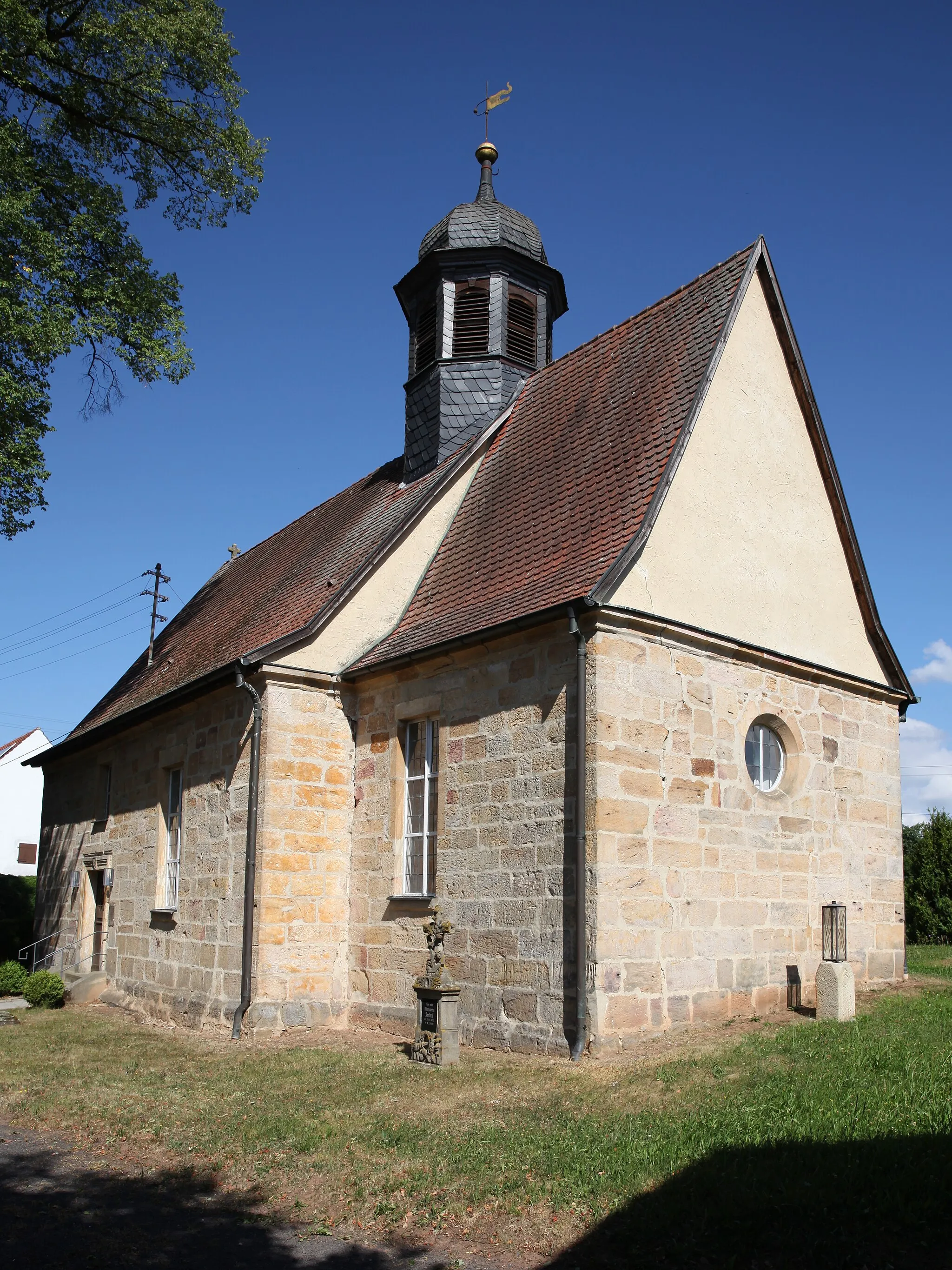 Photo showing: Evangelisch-lutherische Kirche in Bischwind bei Heilgersdorf