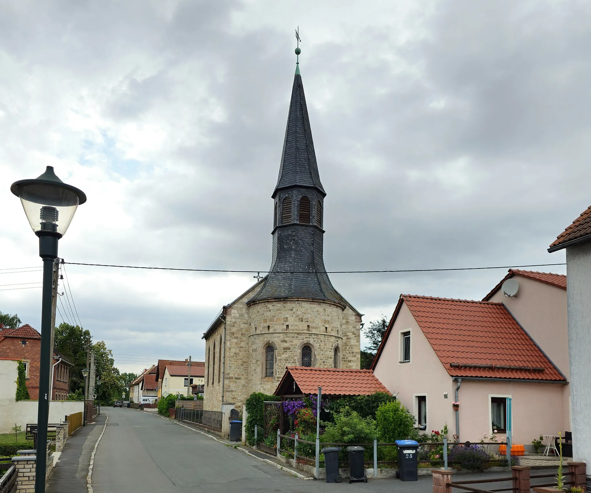 Photo showing: Evangelisch-lutherische Dorfkirche Peuschen, Saale-Orla-Kreis, Thüringen, Deutschland