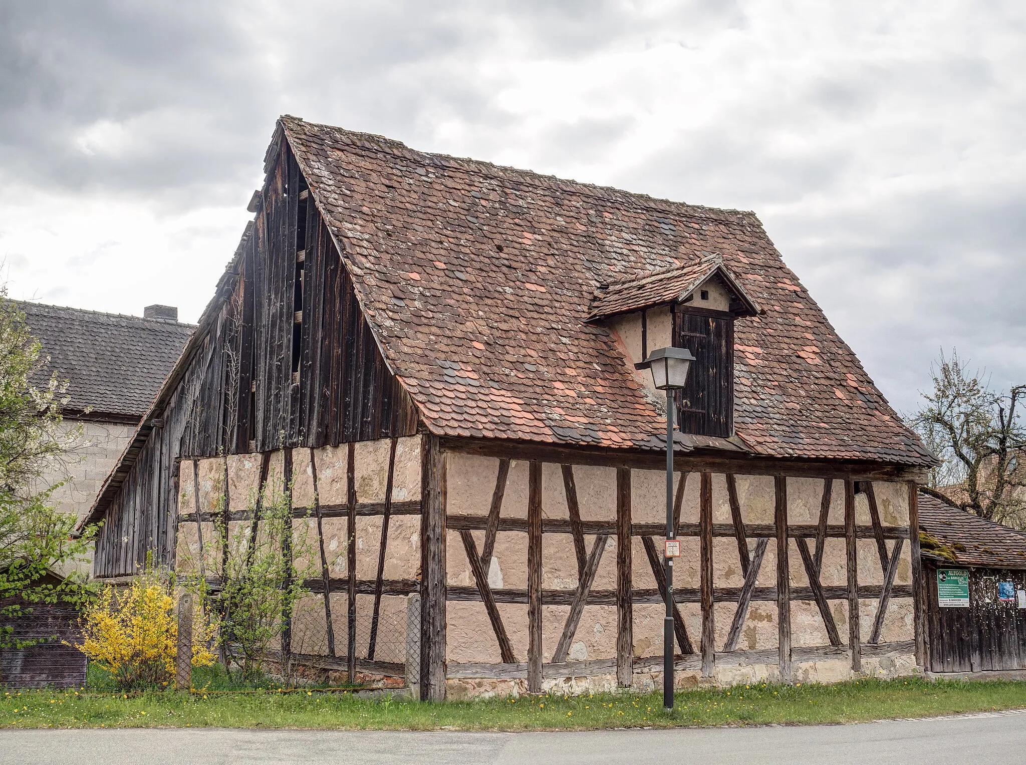 Photo showing: Timbered barn in Schlüsselau