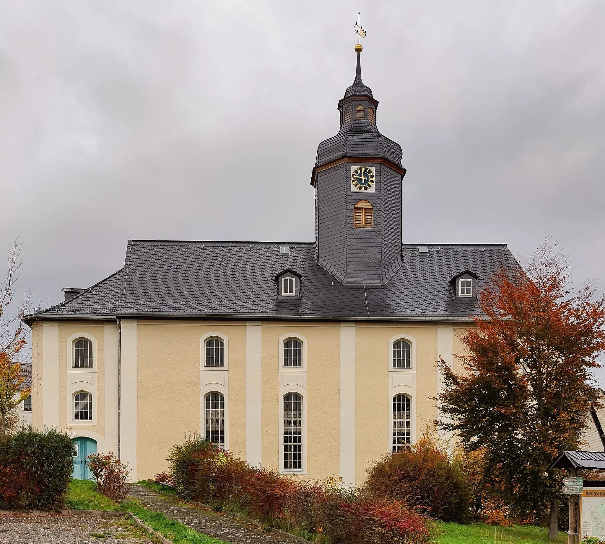 Photo showing: Evangelisch-lutherische St.-Simon-und-Judas-Kirche Remptendorf, Saale-Orla-Kreis, Thüringen, Deutschland