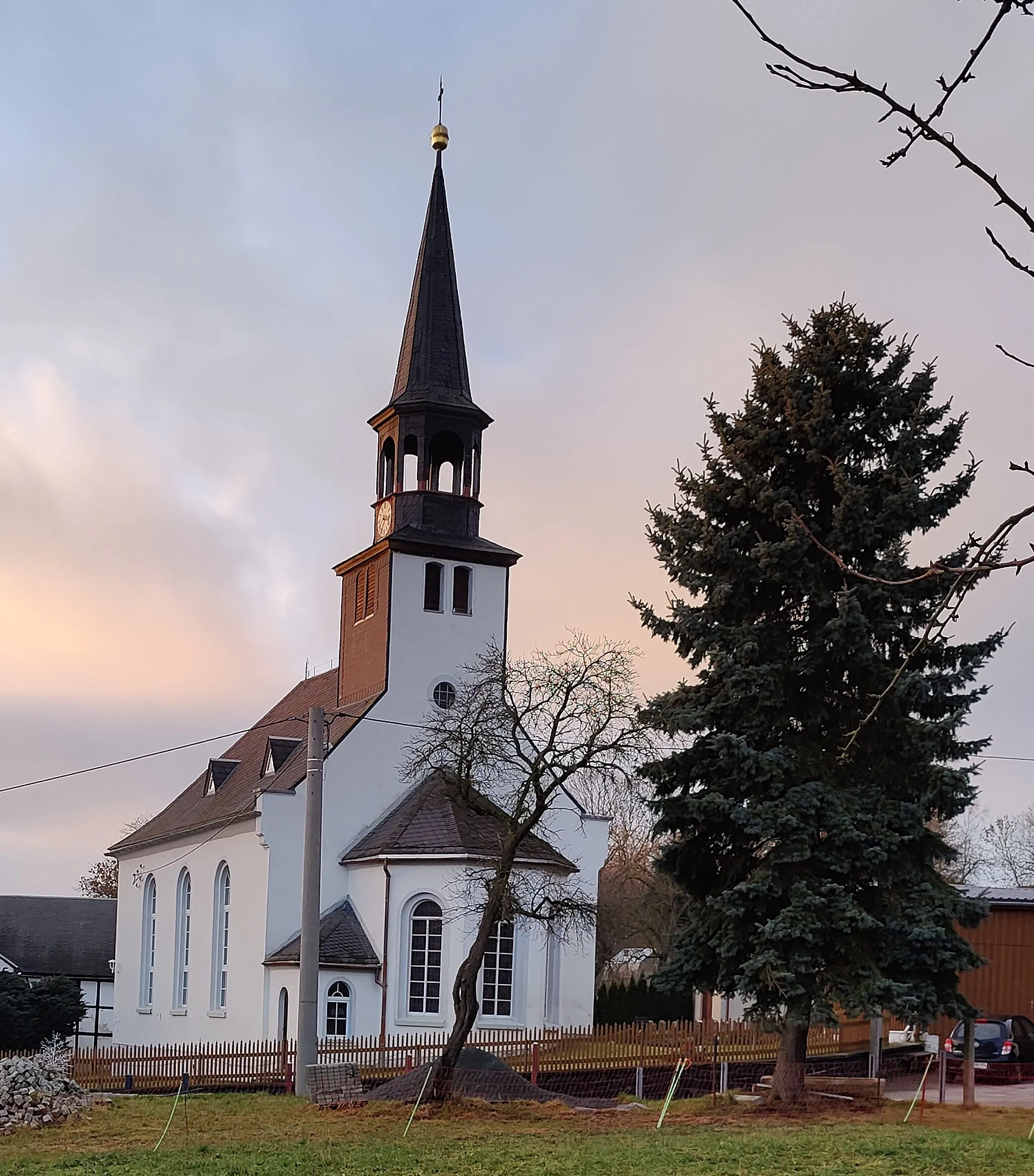 Photo showing: Evangelische Dorfkirche Langgrün, Gemeinde Gefell, Saale-Orla-Kreis, Thüringen, Deutschland