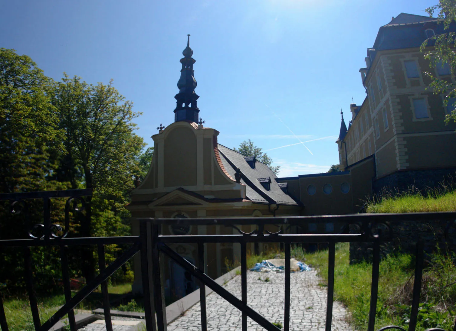 Photo showing: Kostel Nejsvětější Trojice u zámku (Hrozňatov)