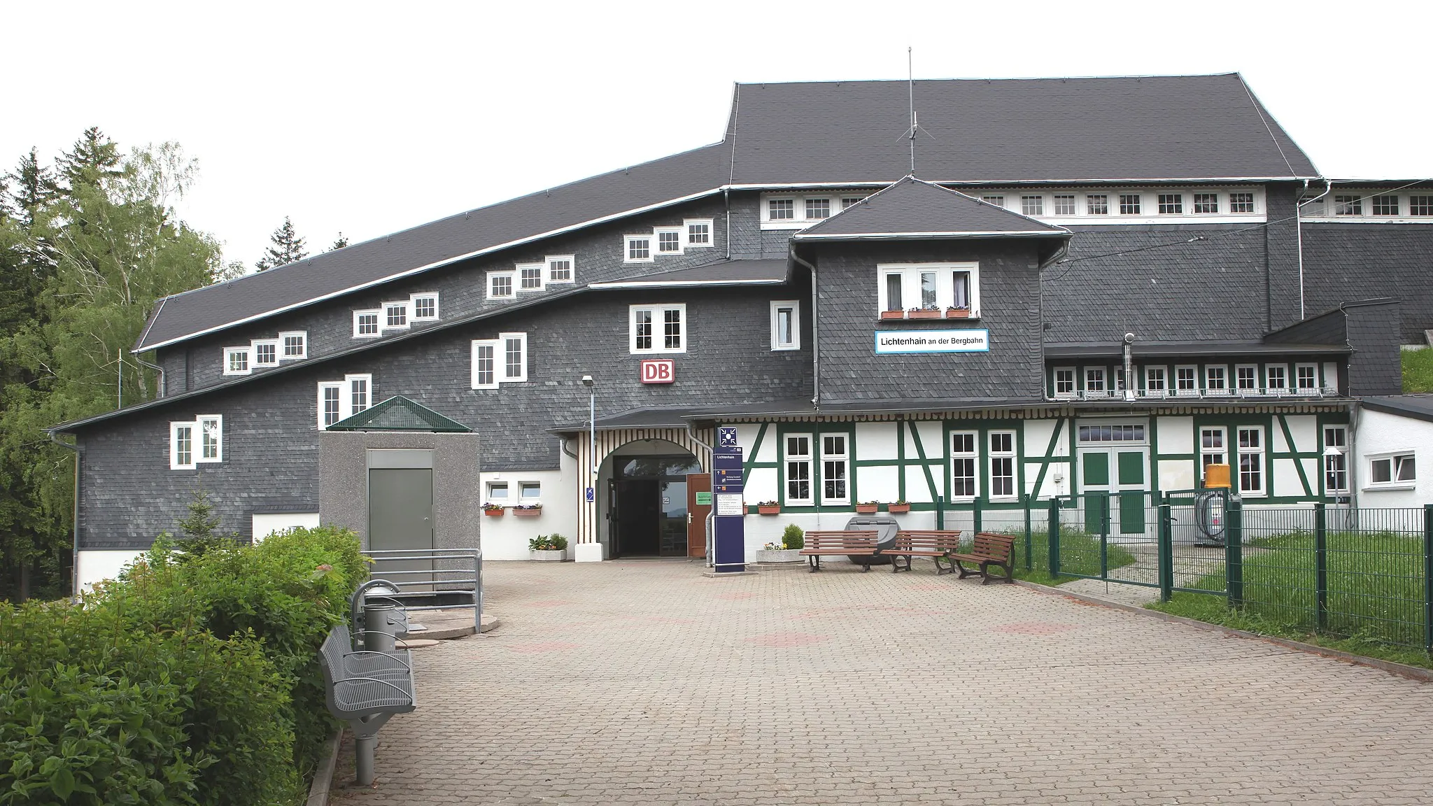 Photo showing: Bahnhof der Bergbahn in Lichtenhain, Ortsteil der Stadt Oberweißbach/Thüringer Wald im Landkreis Saalfeld-Rudolstadt