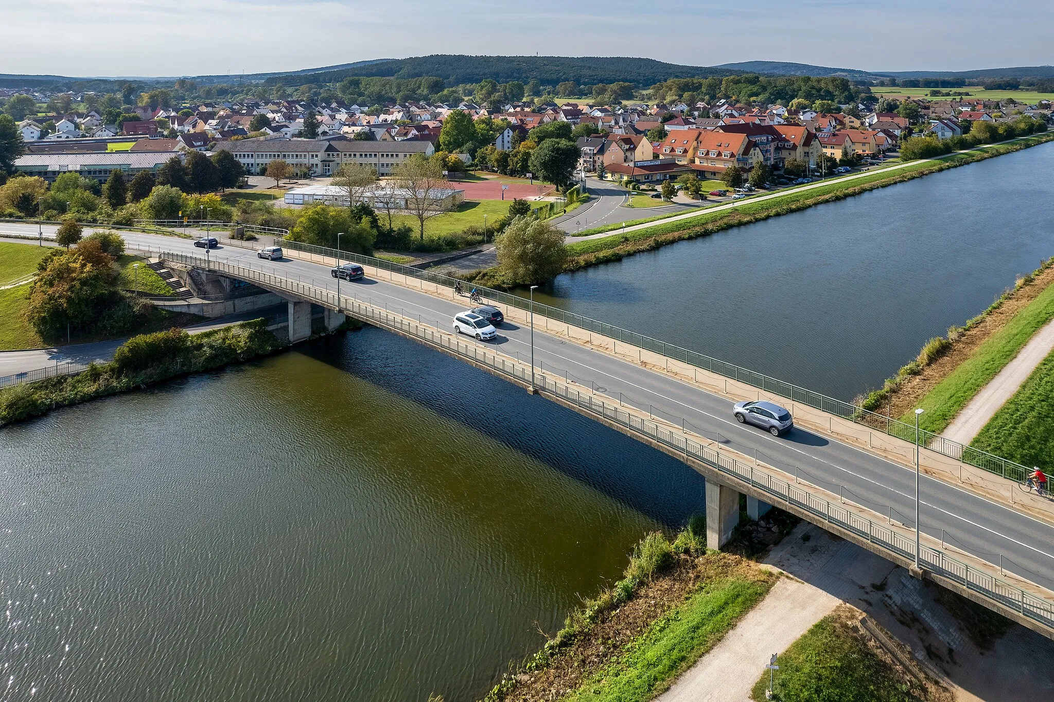 Photo showing: Aerial view of the bridge over the Main-Danube Canal in Hirschaid.