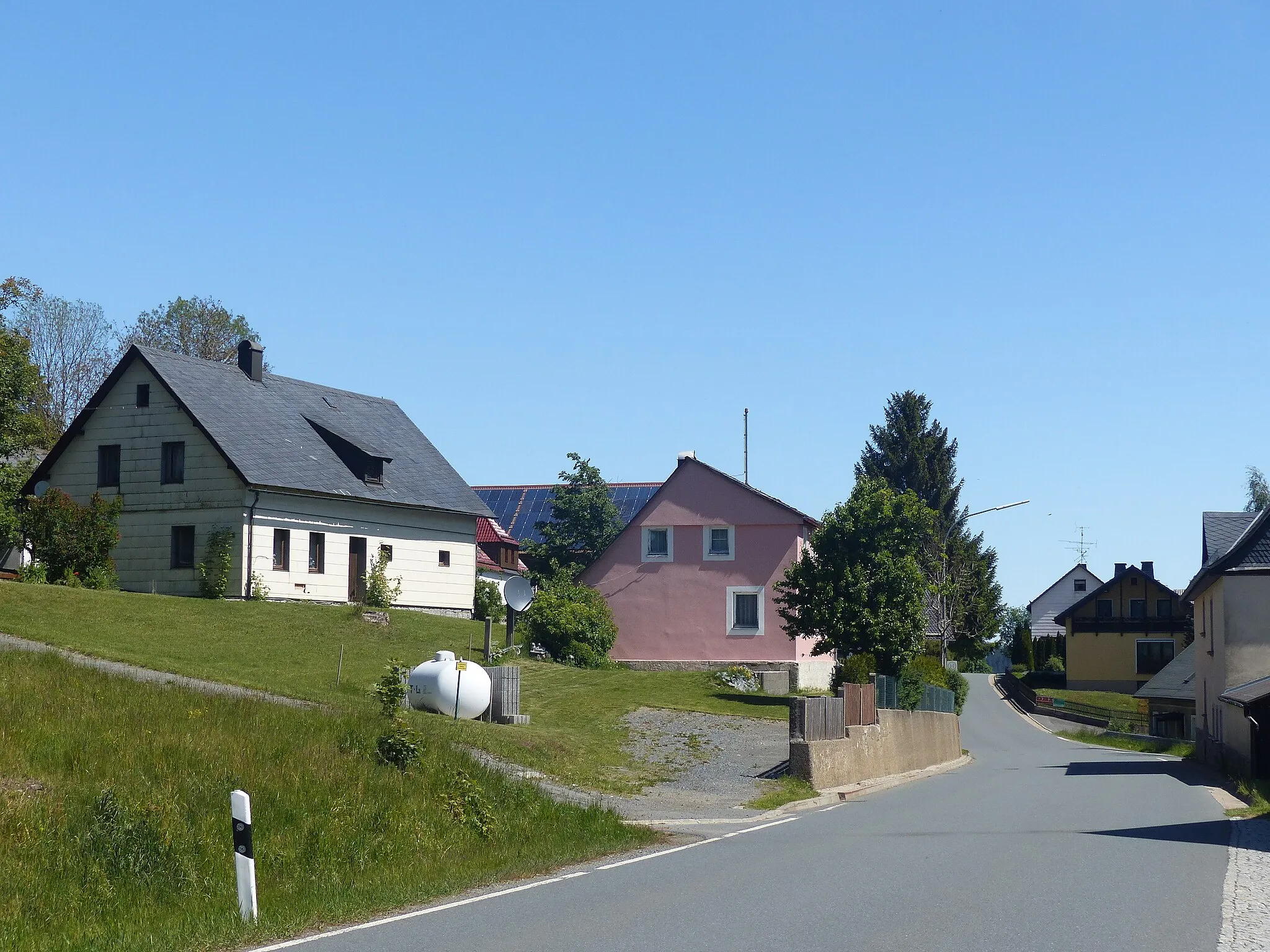 Photo showing: The village Schnebes, a district of the municipality of Presseck.