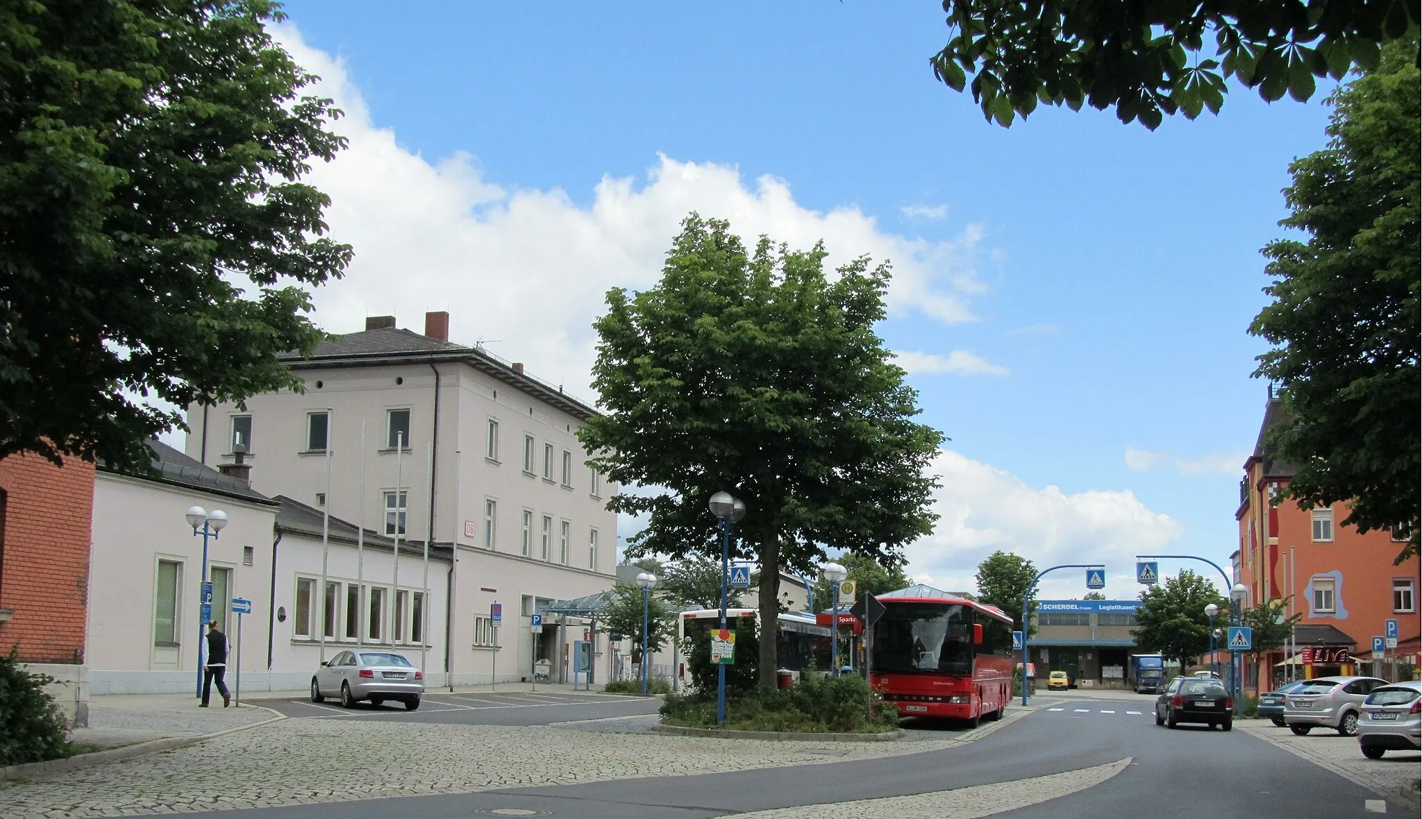 Photo showing: Sight on the station square in Marktredwitz