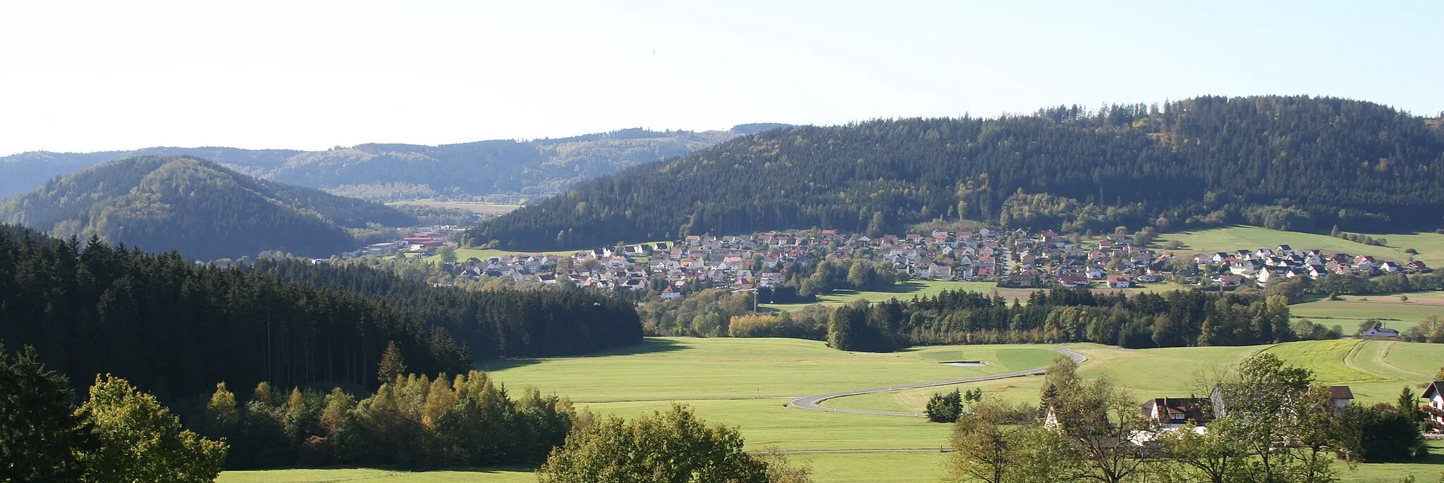 Photo showing: Blick auf Pressig (Standort: oberhalb von Brauersdorf)