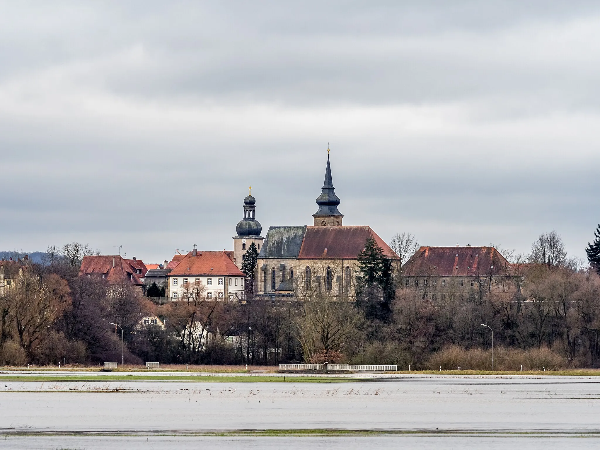 Photo showing: Flooded fields near the village of Rattelsdorf in the valley of the river Itz