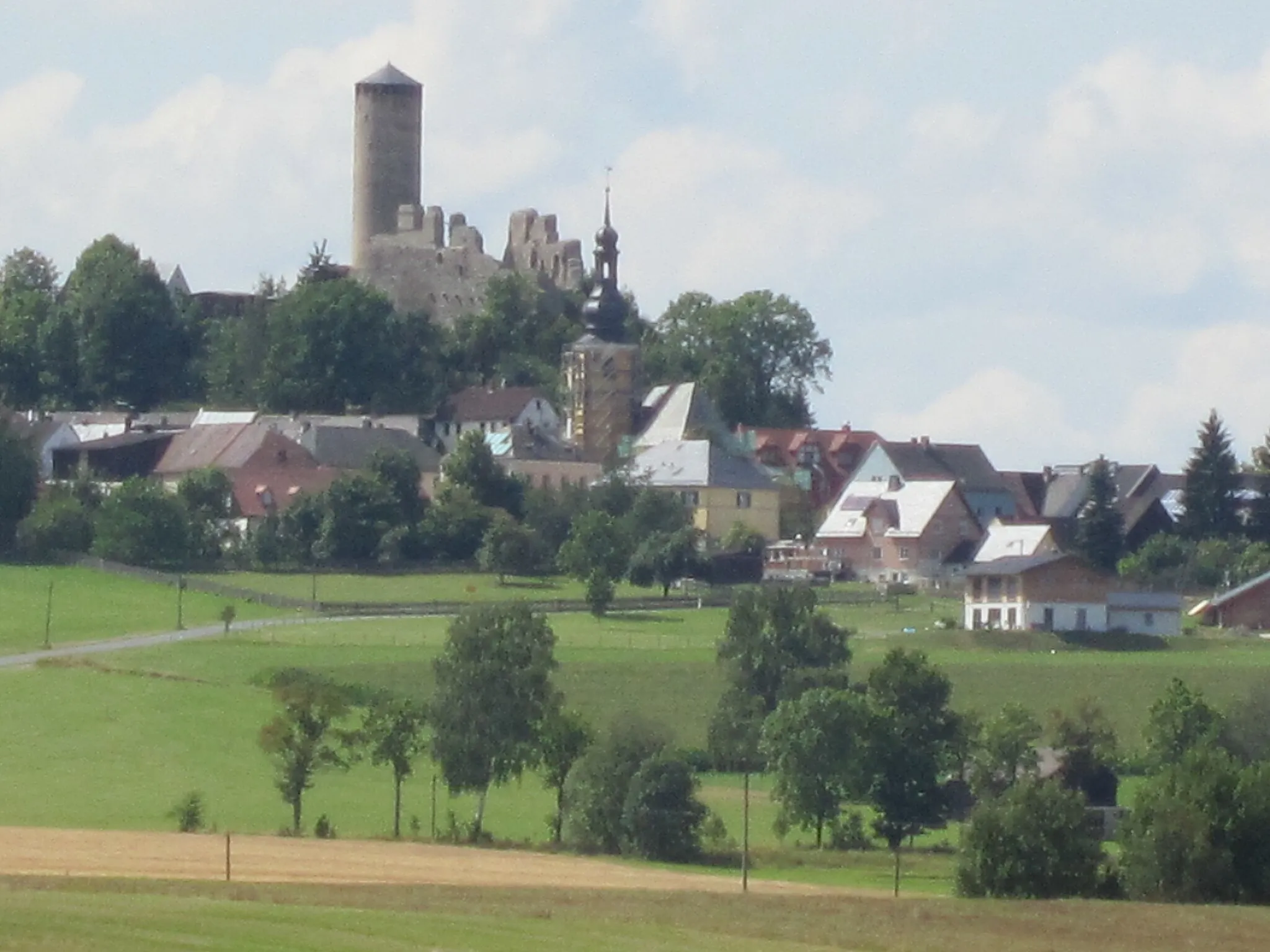 Photo showing: Panoramic view to Thierstein / Fichtelgebirge (direction west)