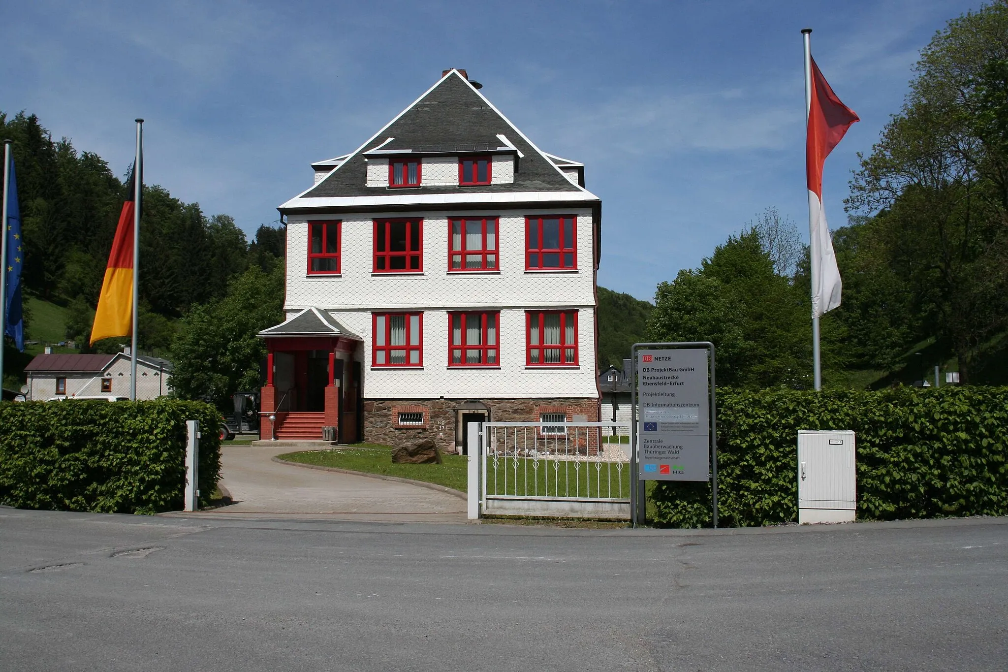 Photo showing: Informationszentrum der DB zur Neubaustrecke Ebensfeld–Erfurt, Goldisthal, Thüringen