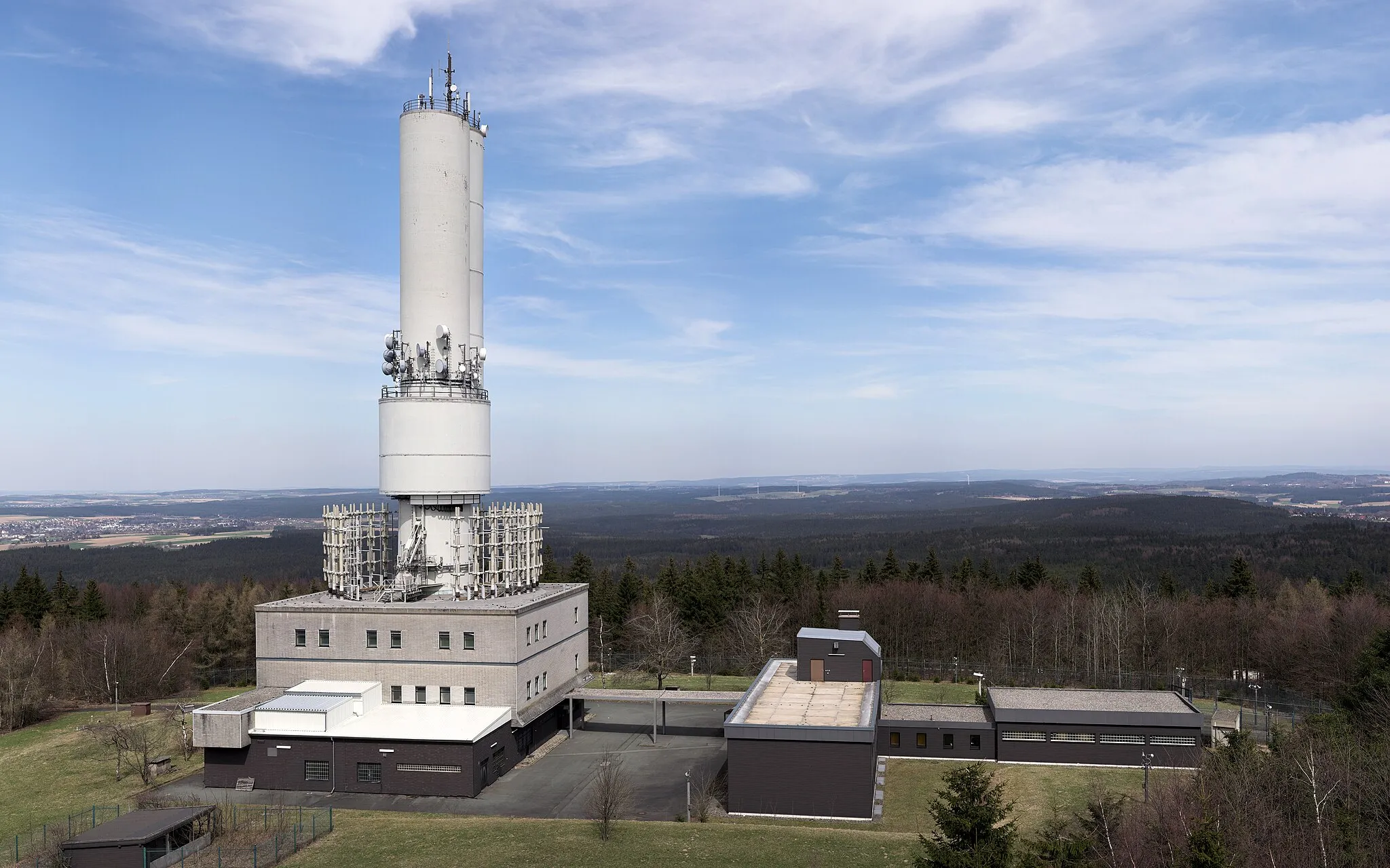 Photo showing: Former military reconnaissance tower at the Großer Kornberg, Germany