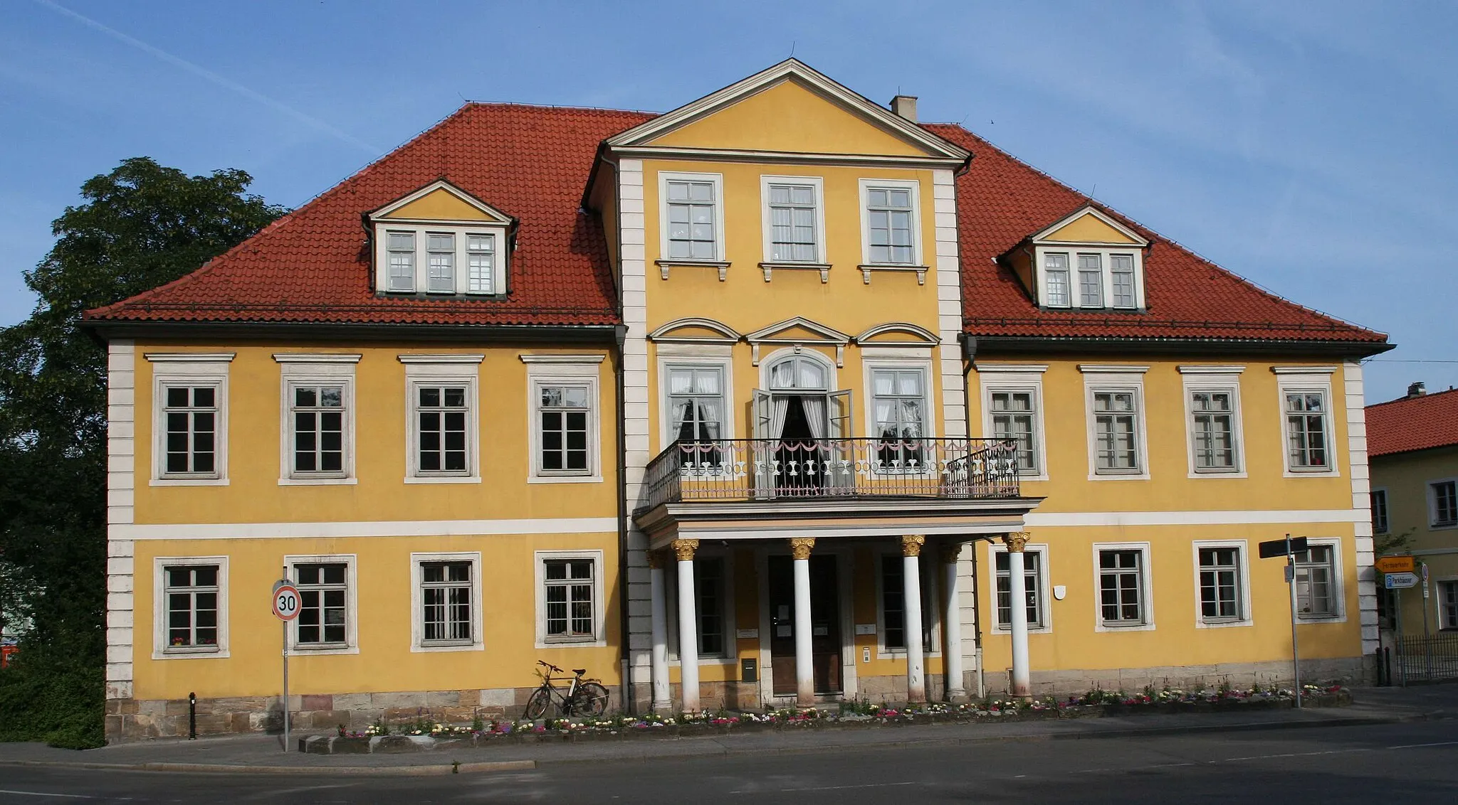 Photo showing: Bürglaß-Schlösschen Coburg in der Innenstadt am Landestheater