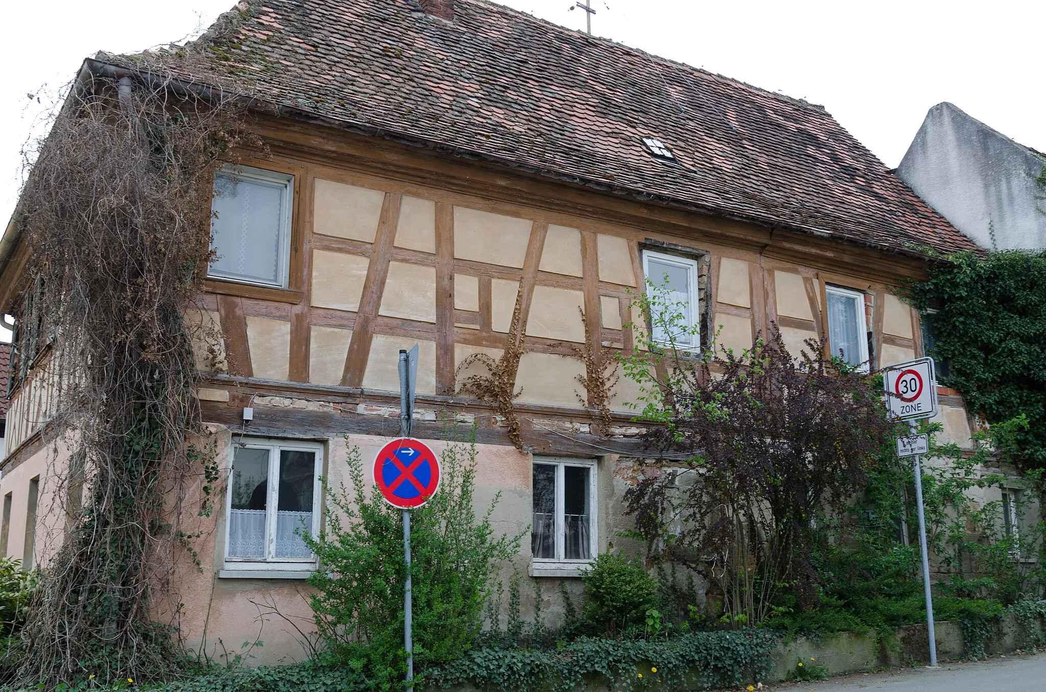 Photo showing: Strullendorf, Wernsfeld, Amlingstadter Straße 10