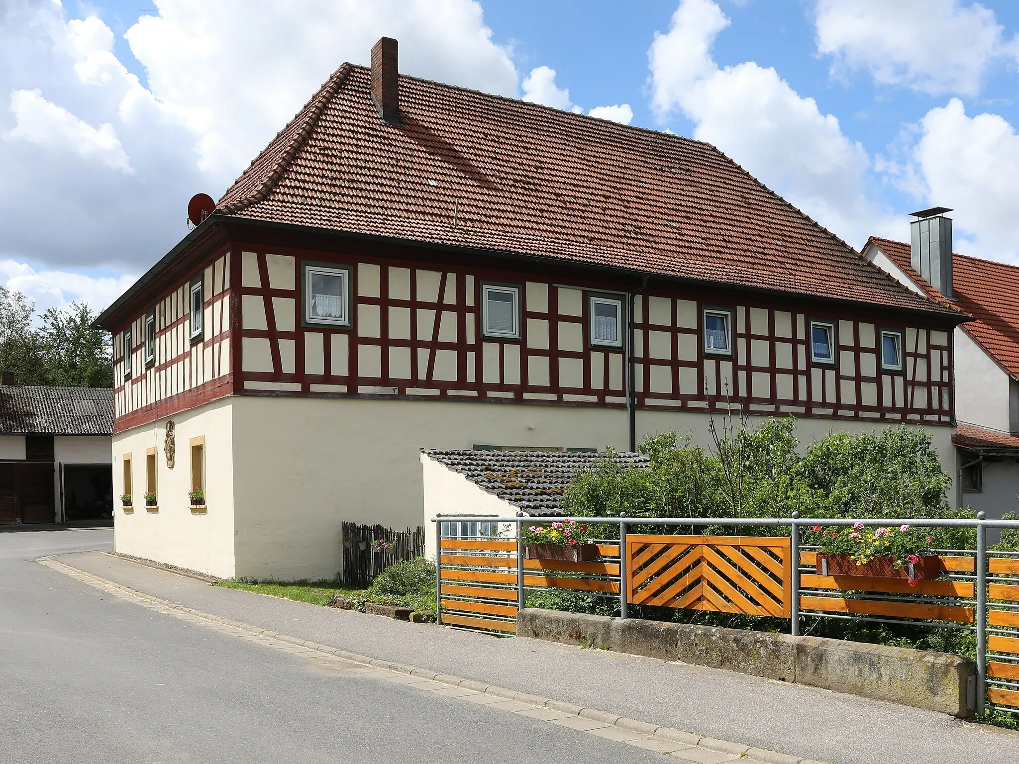 Photo showing: sog. Steinhof, Wohnstallhaus in Roth, Stadteil Lichtenfels