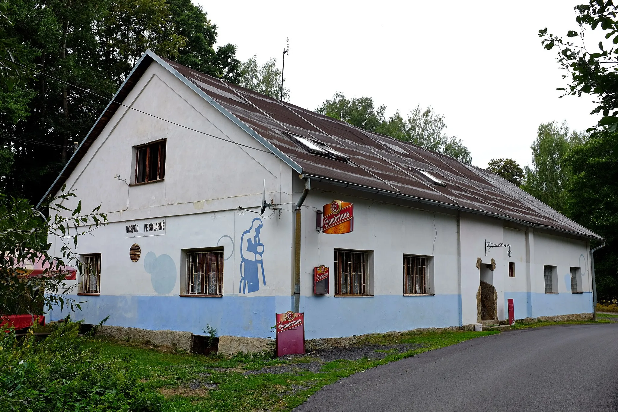 Photo showing: Salajna, část obce Dolní Žandov, hospoda ve sklárně, okres Cheb