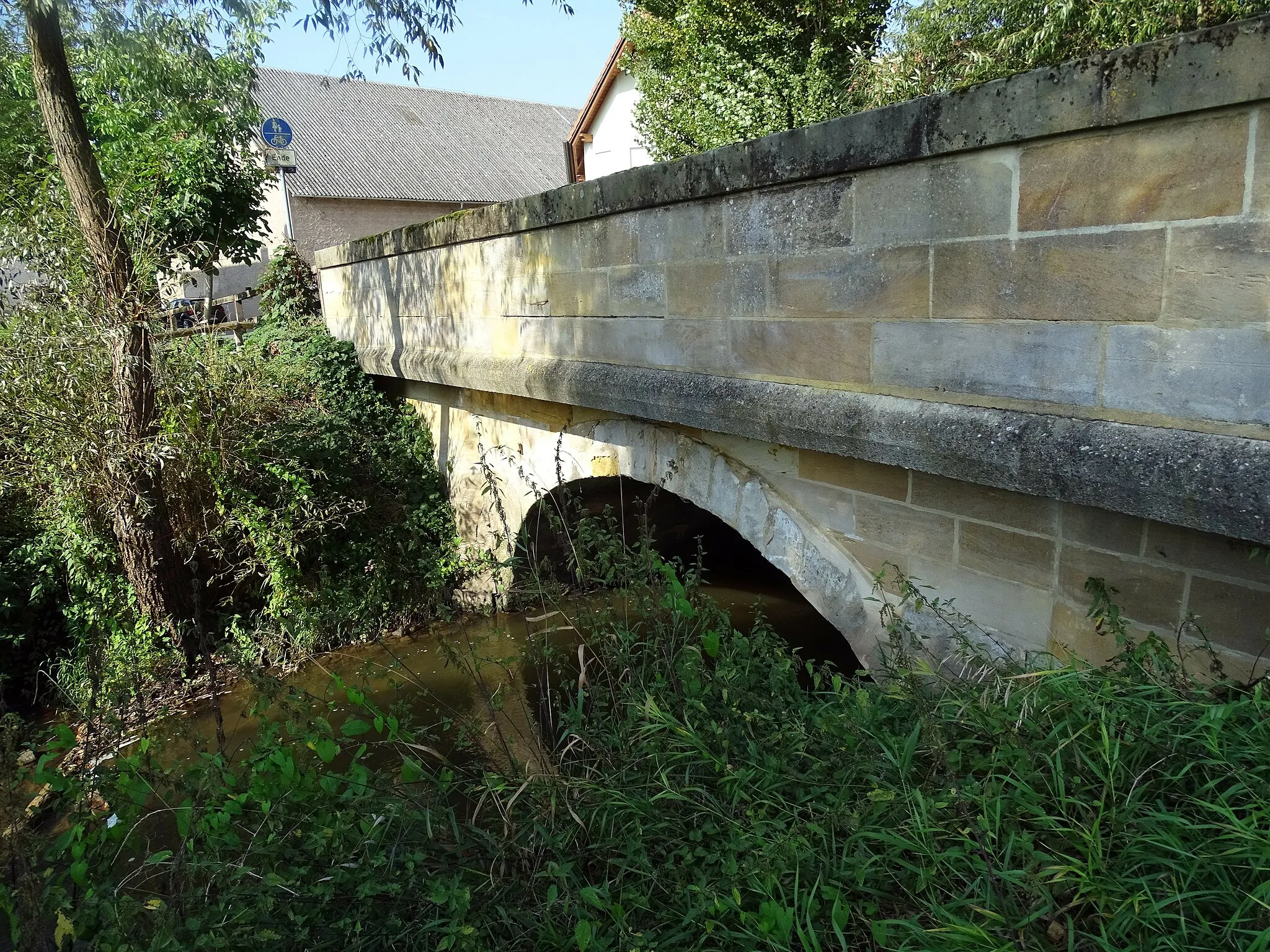 Photo showing: Bridge over the Rauhe Ebrach at Unterneuses