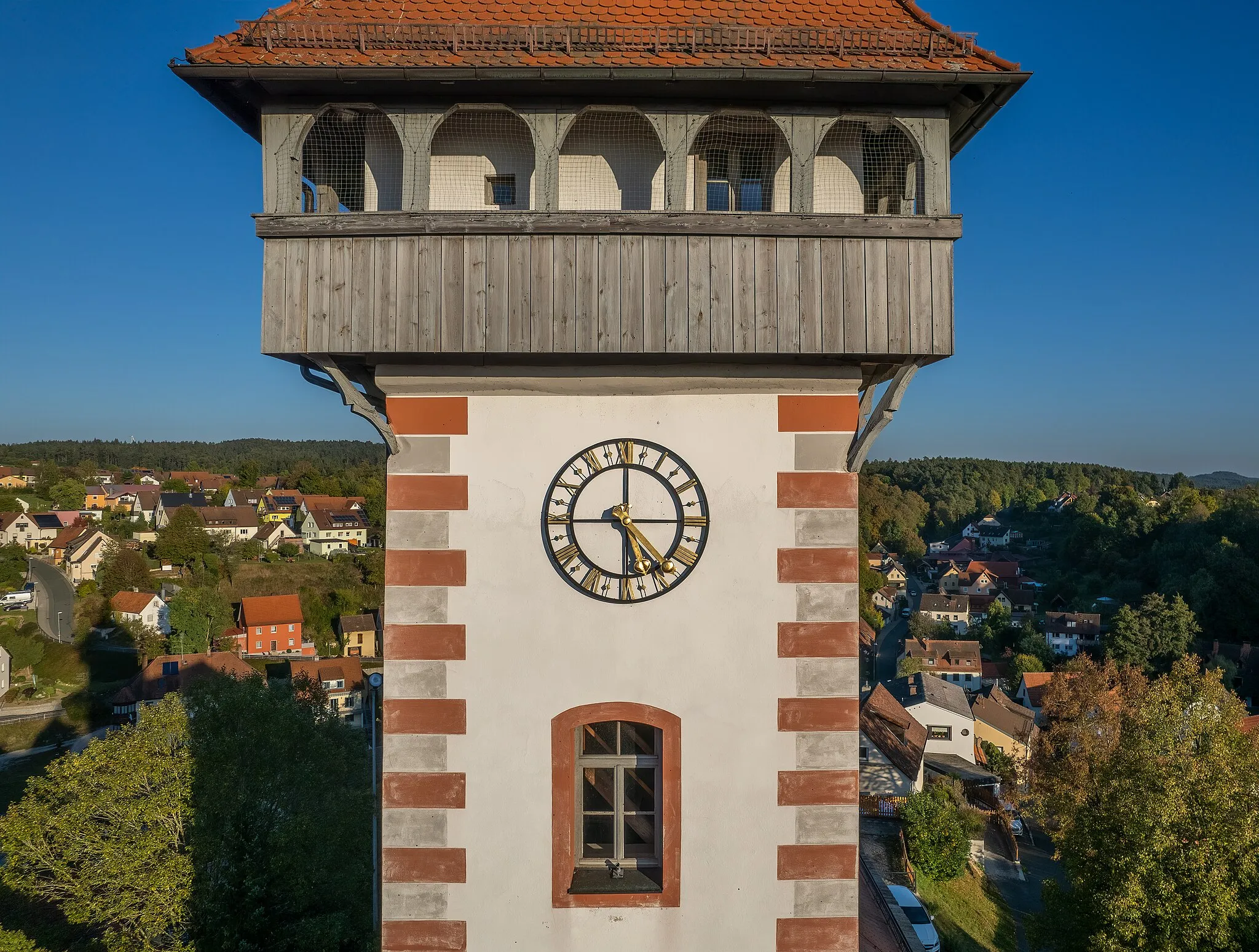 Photo showing: Tower of the Gangolf church in Hollfeld