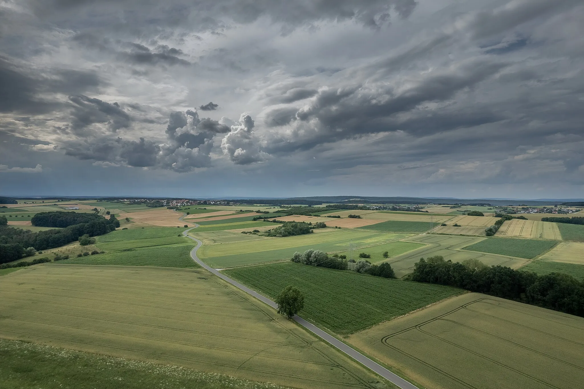 Photo showing: Aerial view of the landscape between Hallerndorf and Haidt