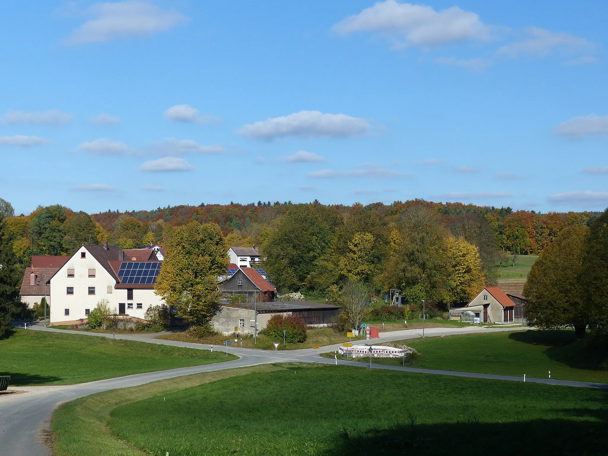 Photo showing: The village Großengsee, part of the municipality of Simmelsdorf