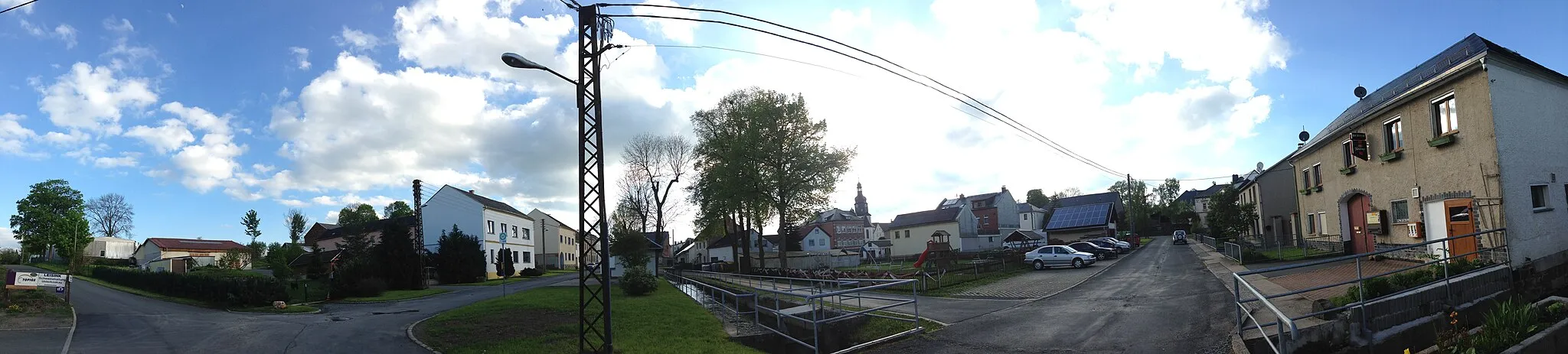 Photo showing: Panorama image taken at Unterkoskau 35 crossing, May 18th 2013, 6:45 pm.