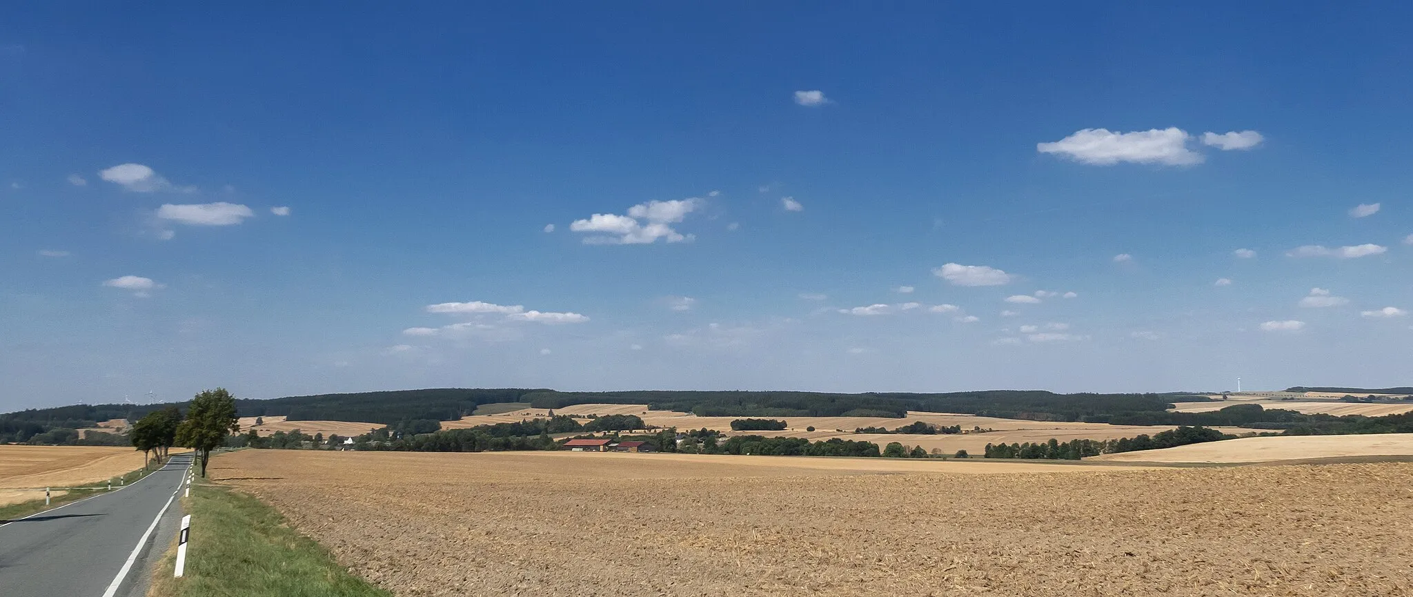 Photo showing: Unterkoskau, far away view to the village