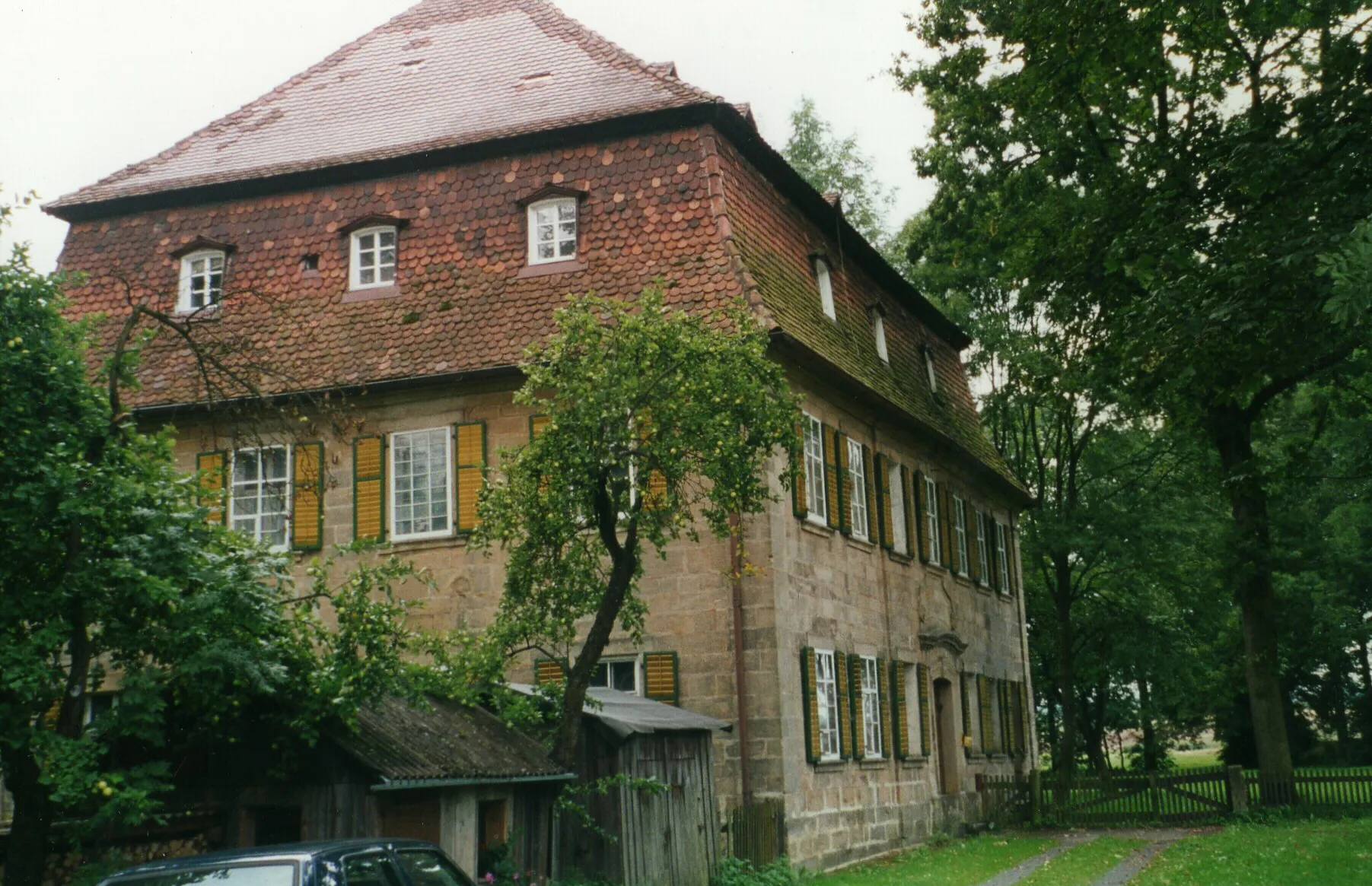 Photo showing: Ehemaliges Schloss Guttenthau, Denkmal Nr. D-4-72-190-5