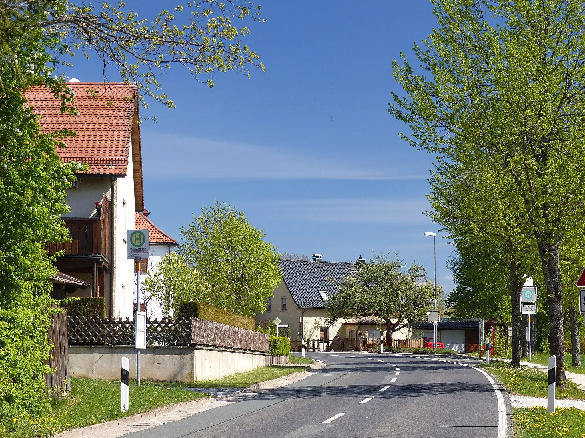 Photo showing: The village Muthmannsreuth, a district of the municipality of Hummeltal.