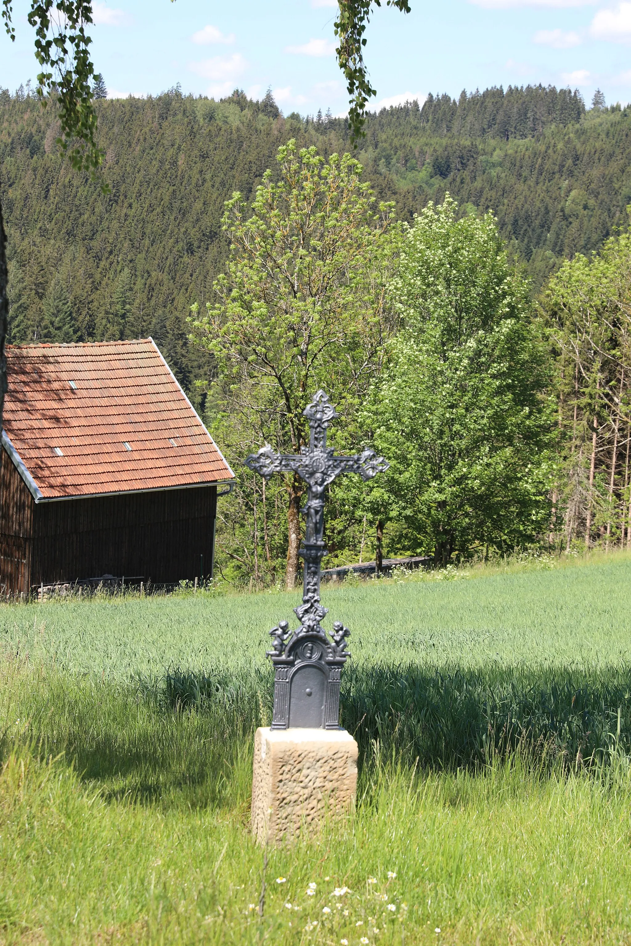 Photo showing: Wegkreuz in Wellesberg, Ot von Wallenfels