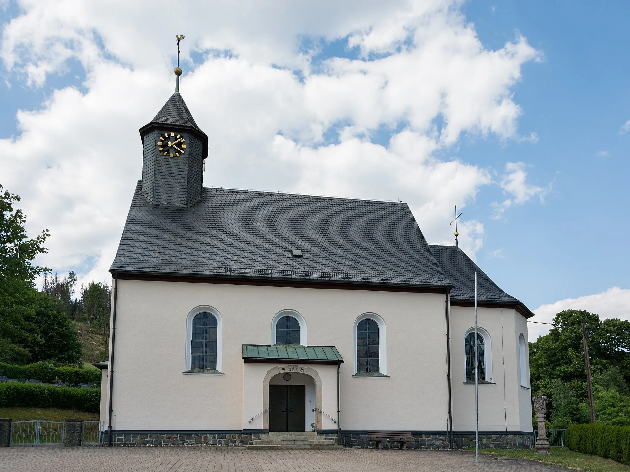 Photo showing: Katholische Filialkirche Mariä Himmelfahrt in Förtschendorf