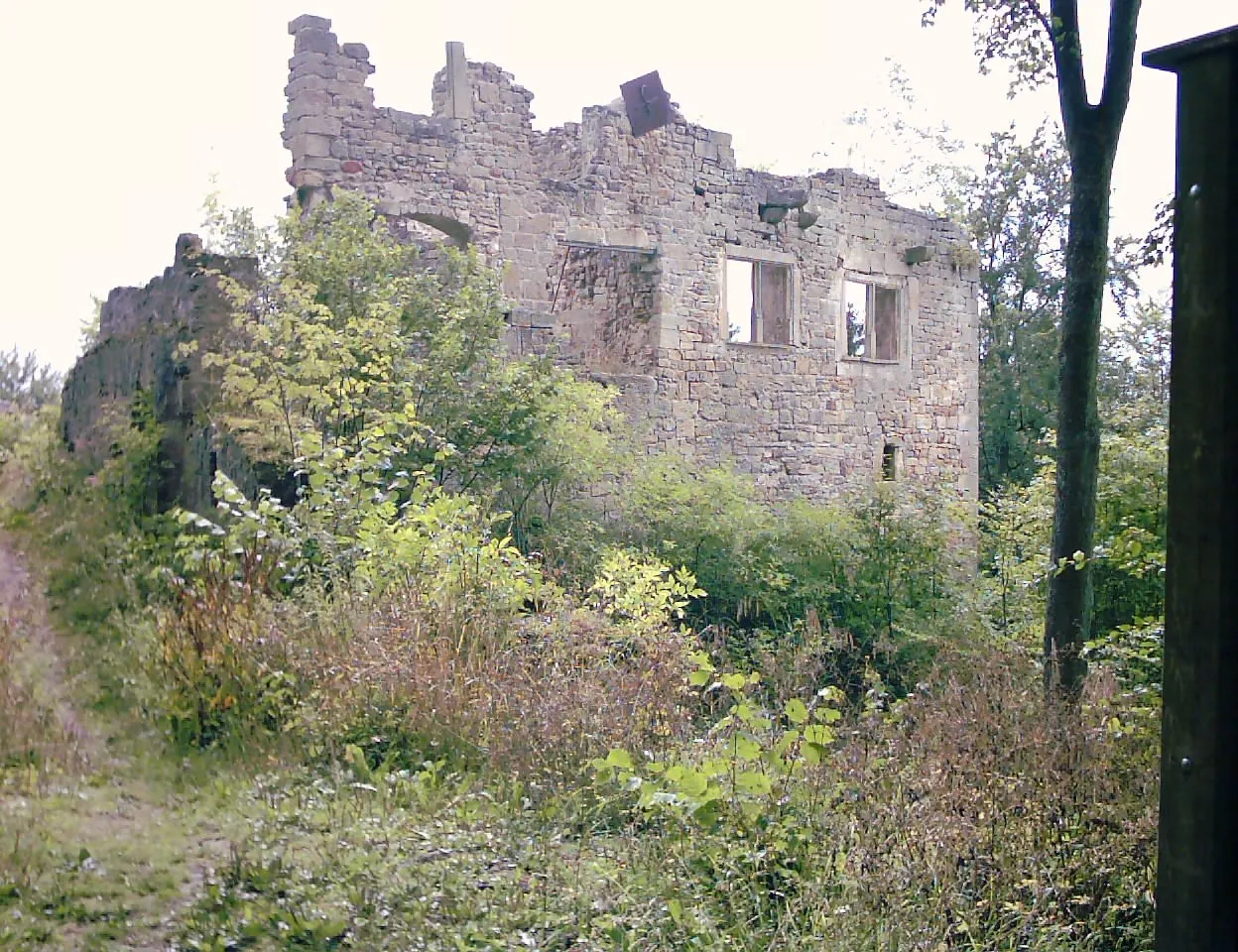 Photo showing: Der Palas der Burg Raueneck bei Ebern in Unterfranken