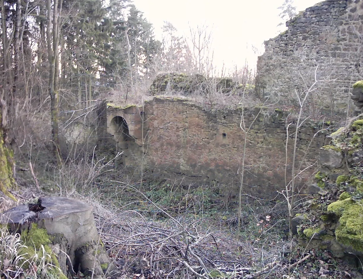 Photo showing: Der hussitenzeitliche Zwinger mit dem teilweise erhaltenen Schießerker