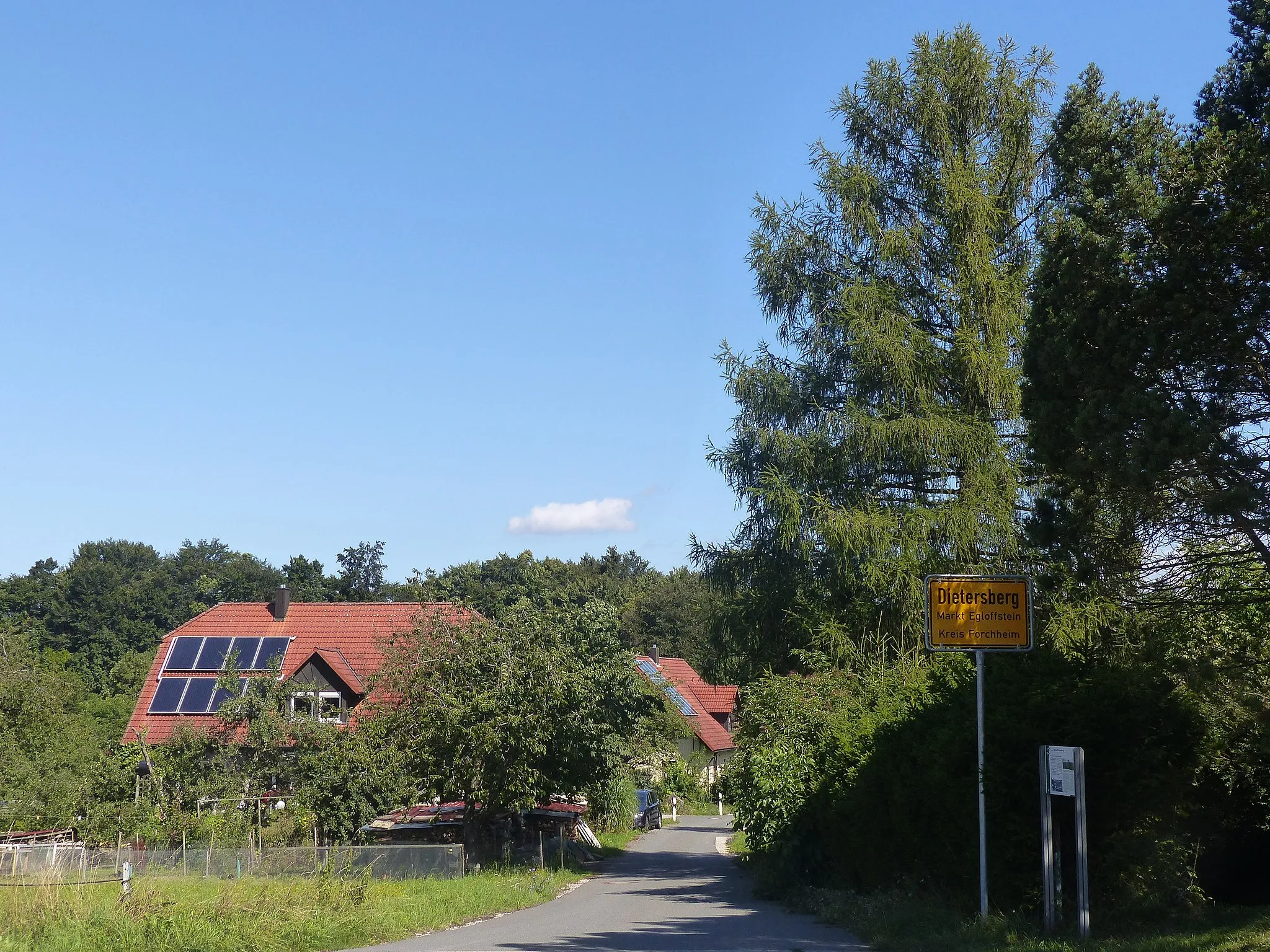 Photo showing: The hamlet Dietersberg, a district of the municipality of Egloffstein
