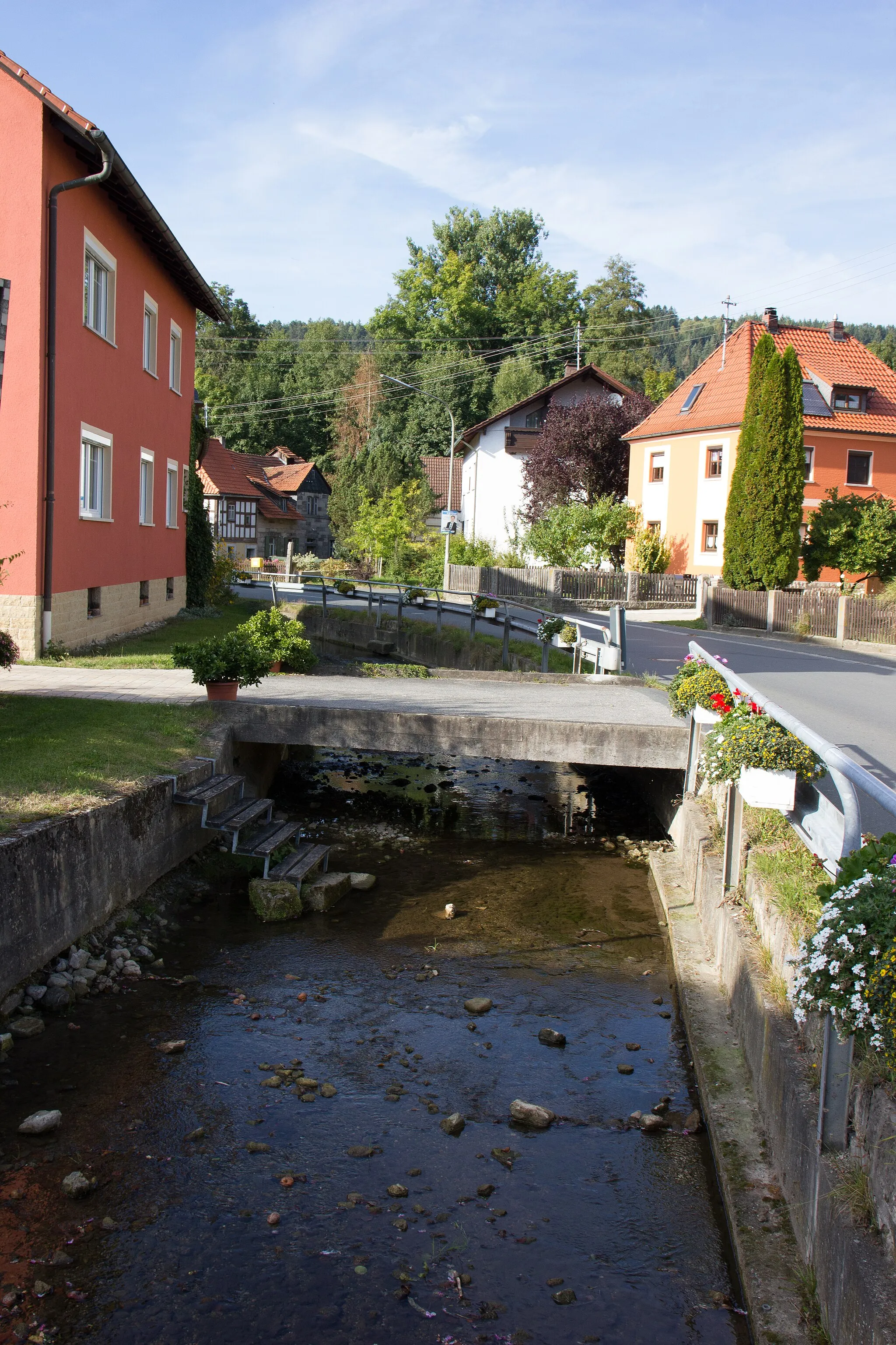 Photo showing: Der Fischbach durch Vogtendorf