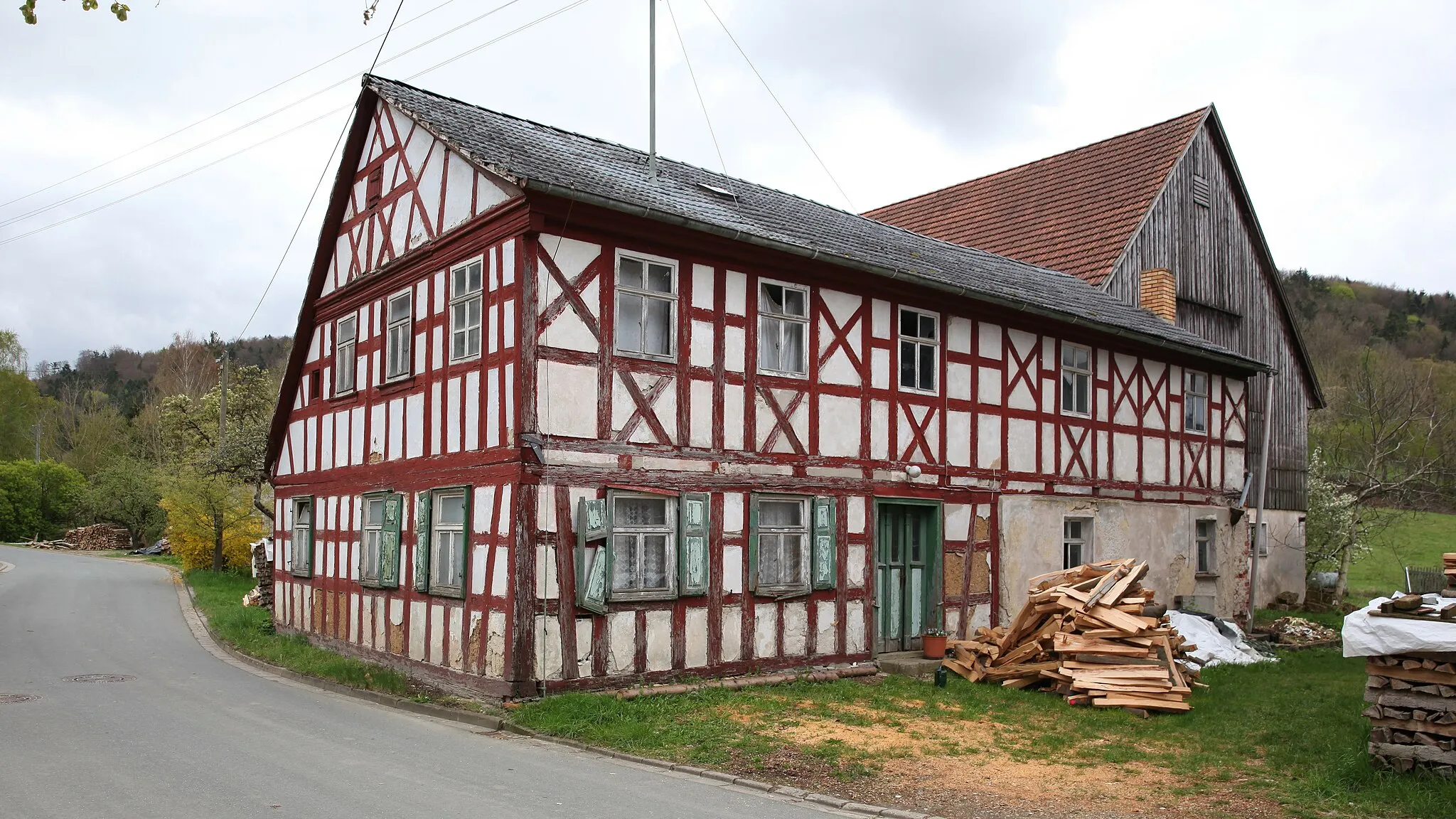 Photo showing: Wohnstallhaus in Serkendorf