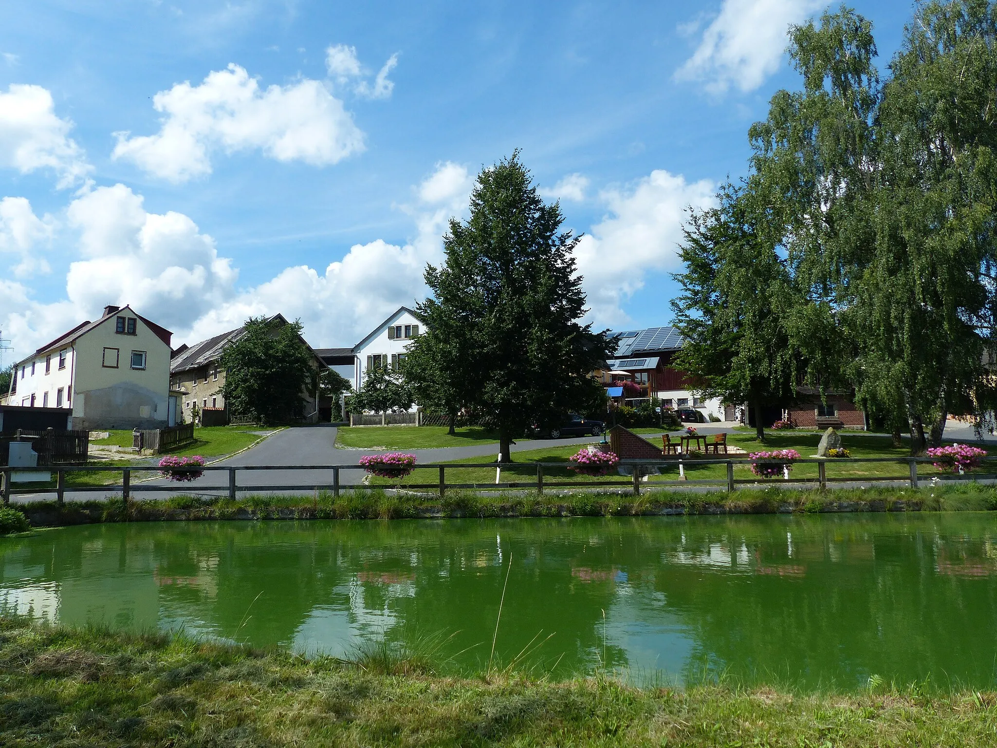 Photo showing: Ortsmitte von Hohenbuch, Ortsteil von Kirchenlamitz