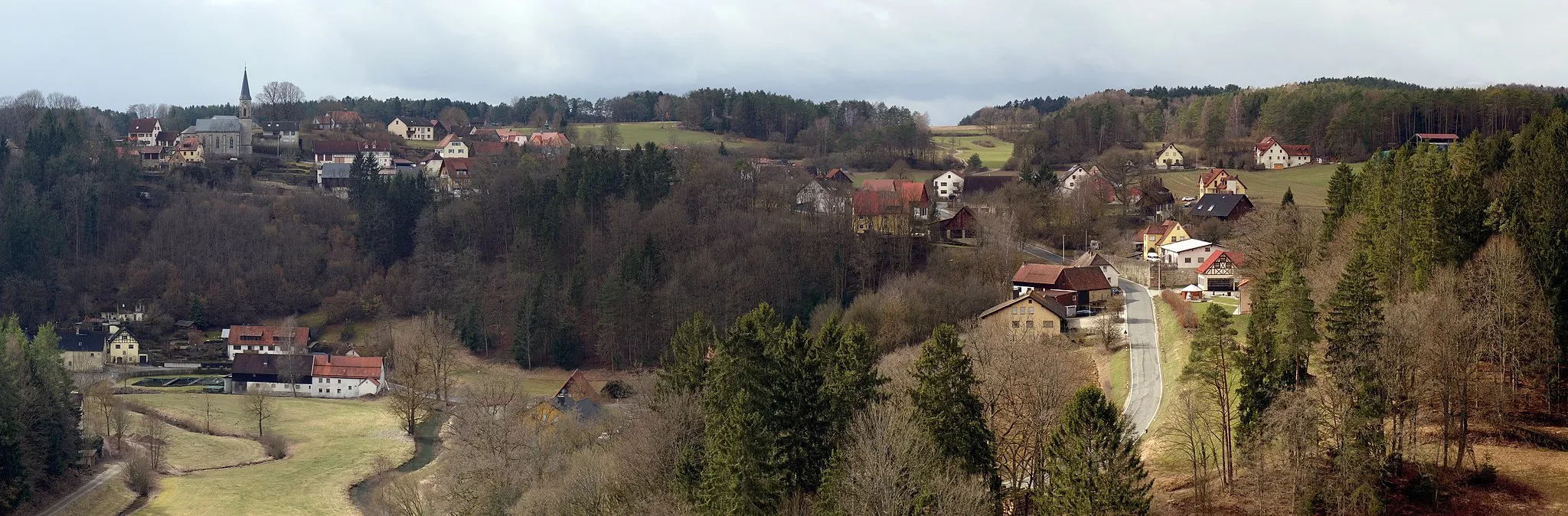 Photo showing: A panorama of Wüstenstein, a village of the town of Wiesenttal in northern Bavaria.