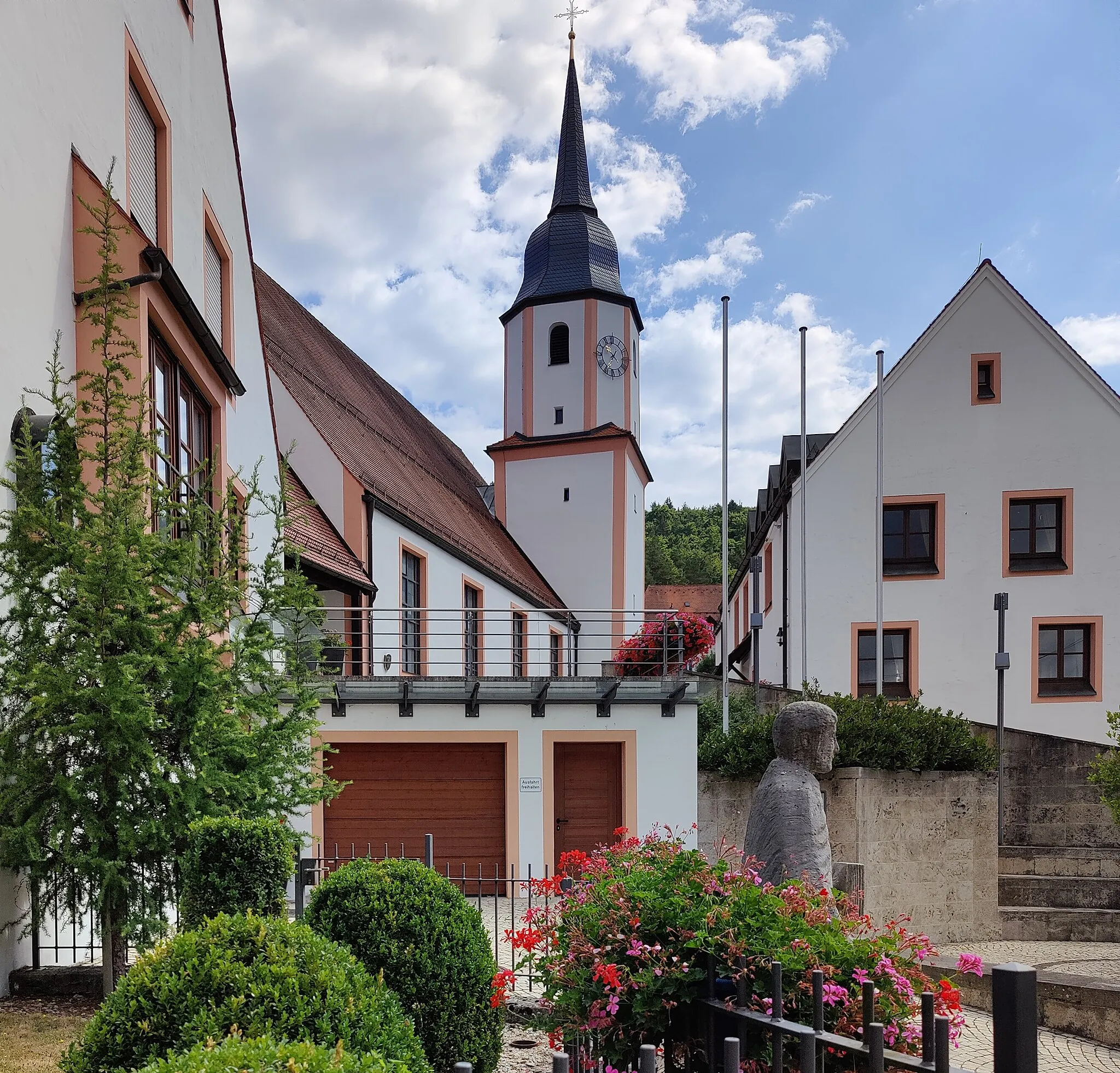 Photo showing: Katholische Pfarrkirche St. Laurentius Obertrubach, Landkreis Forchheim, Oberfranken, Bayern, Deutschland