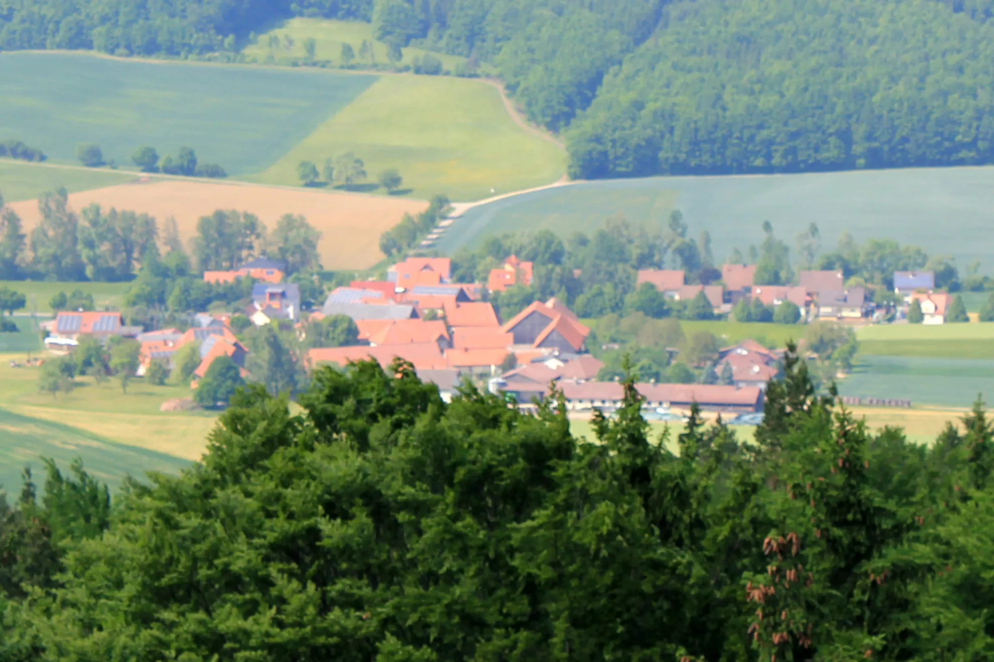 Photo showing: Pfaffendorf vom Kordigast aus gesehen - Zugeschnittene Version von Pfaffendorf und Külmitz vom Kordigast.jpg