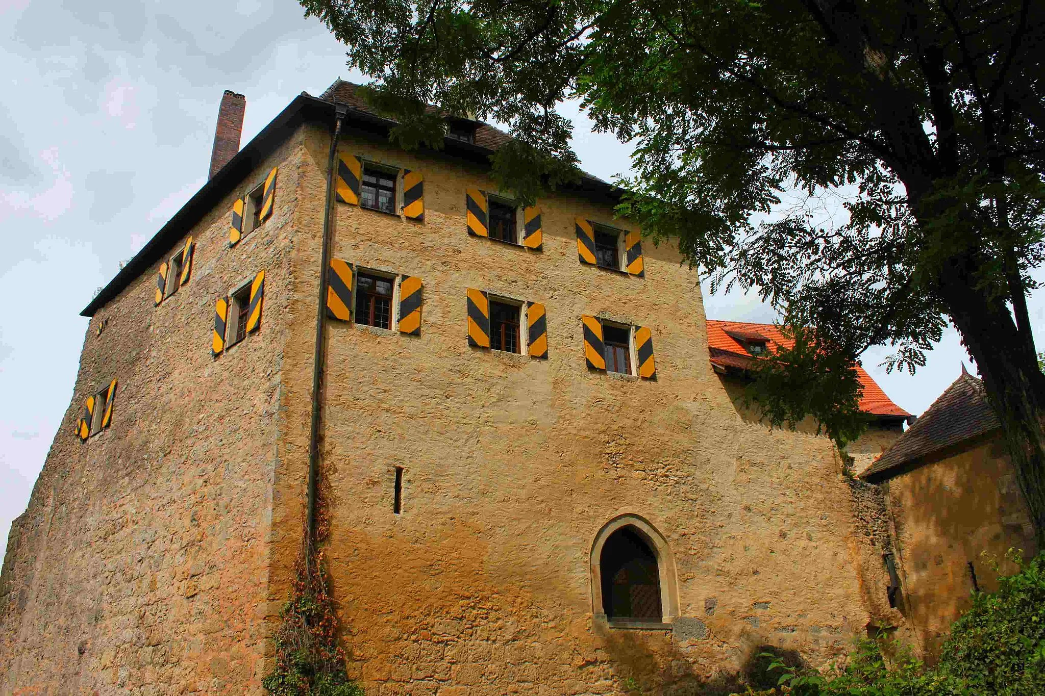 Photo showing: Die Burg Rabeneck