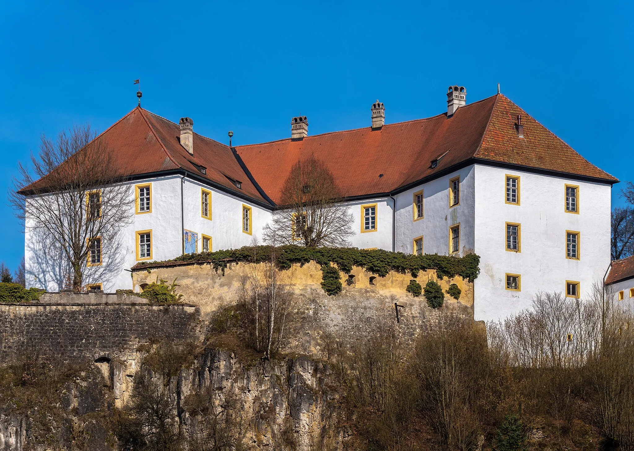 Photo showing: Freienfels castle upon the river Wiesent