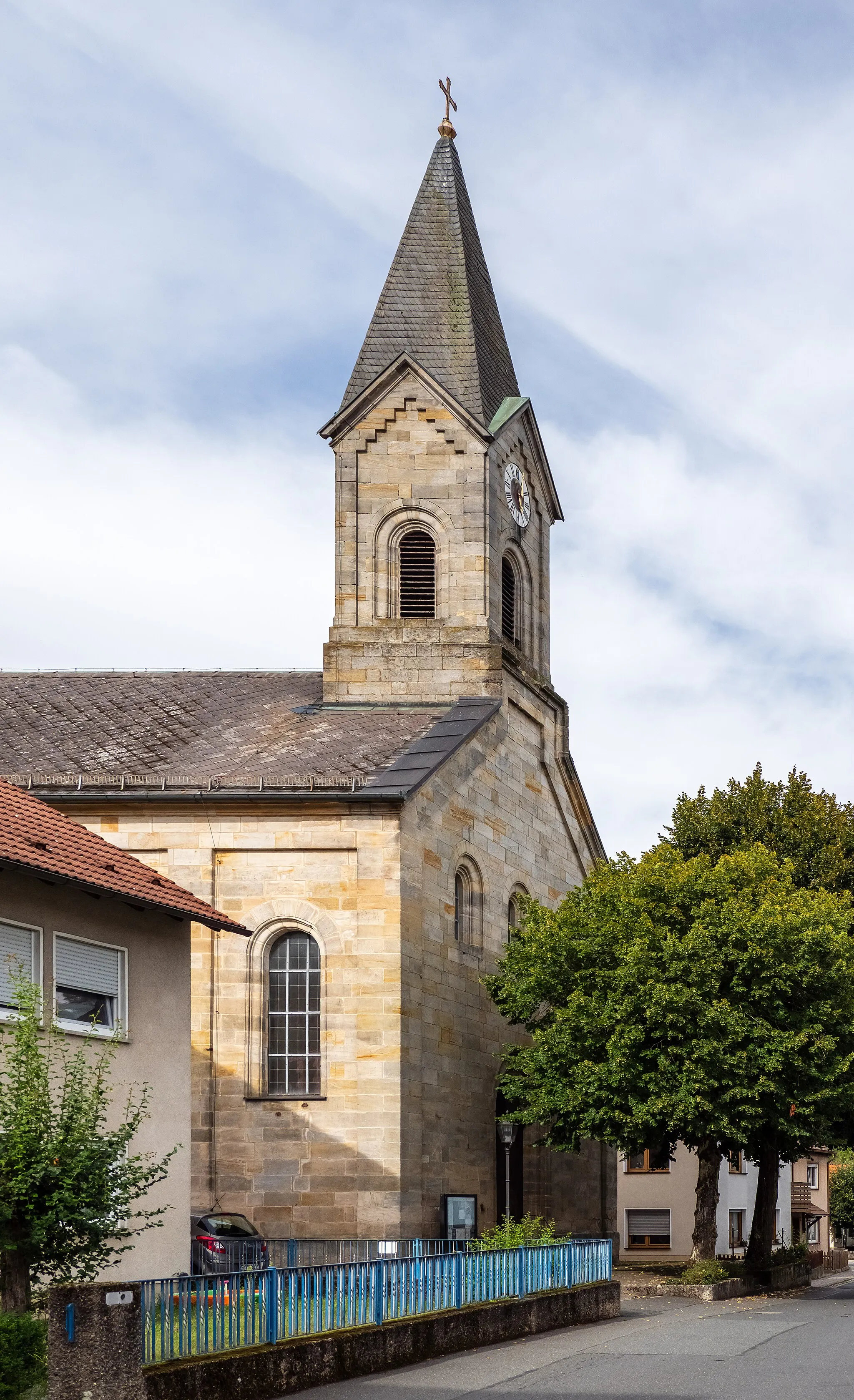 Photo showing: Catholic branch church St. Peter and Paul in Unterleinleiter