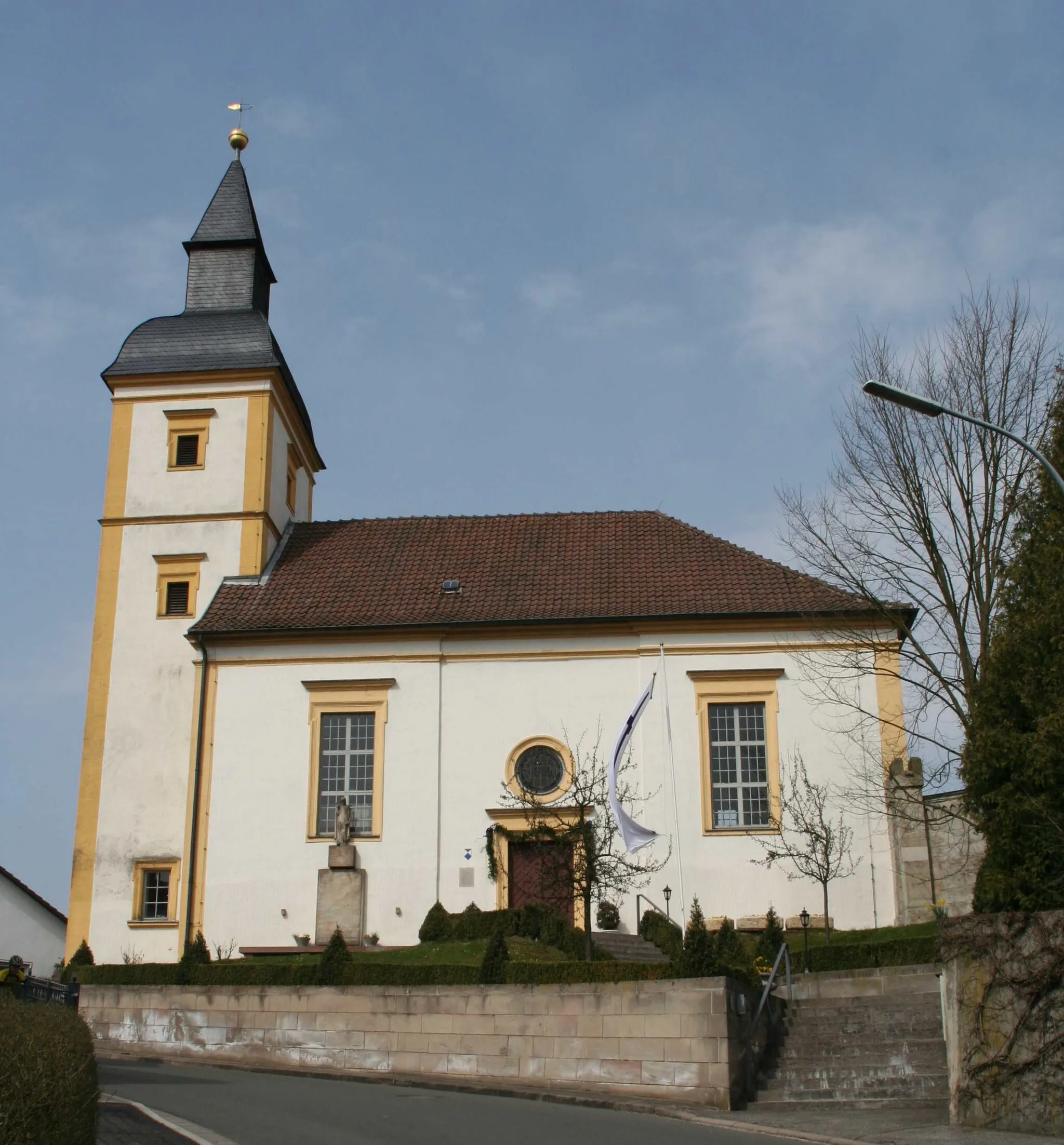 Photo showing: ev. Schlosskirche Ortsteil Hassenberg von Sonnefeld, Landkreis Coburg