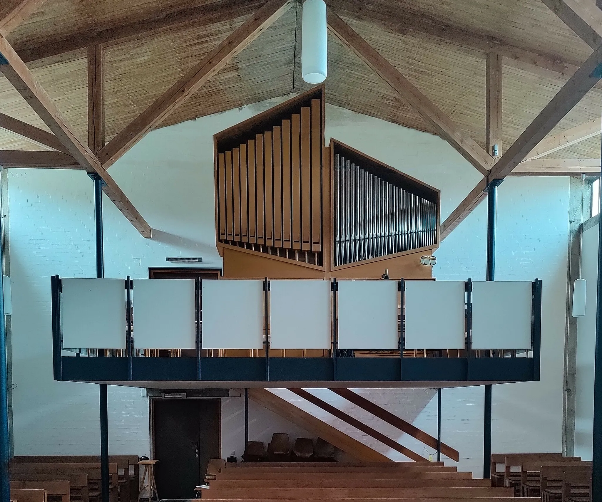 Photo showing: Innenraum mit Walcker-Orgel (II/P/10) der evangelisch-lutherischen St.-Paulus-Kirche Bobengrün, Gemeinde Bad Steben, Oberfranken, Bayern, Deutschland