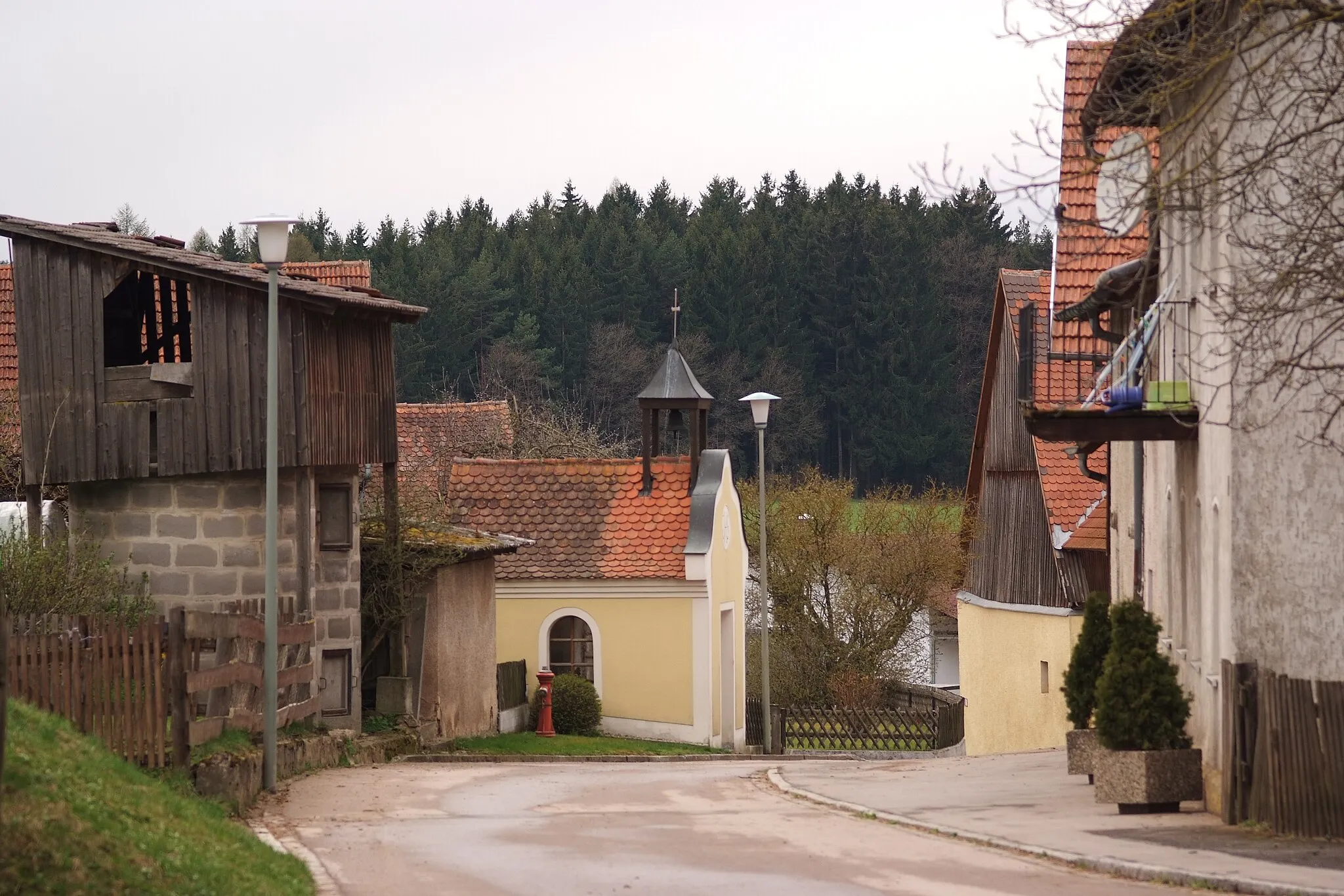 Photo showing: Kapelle in Hötzelsdorf